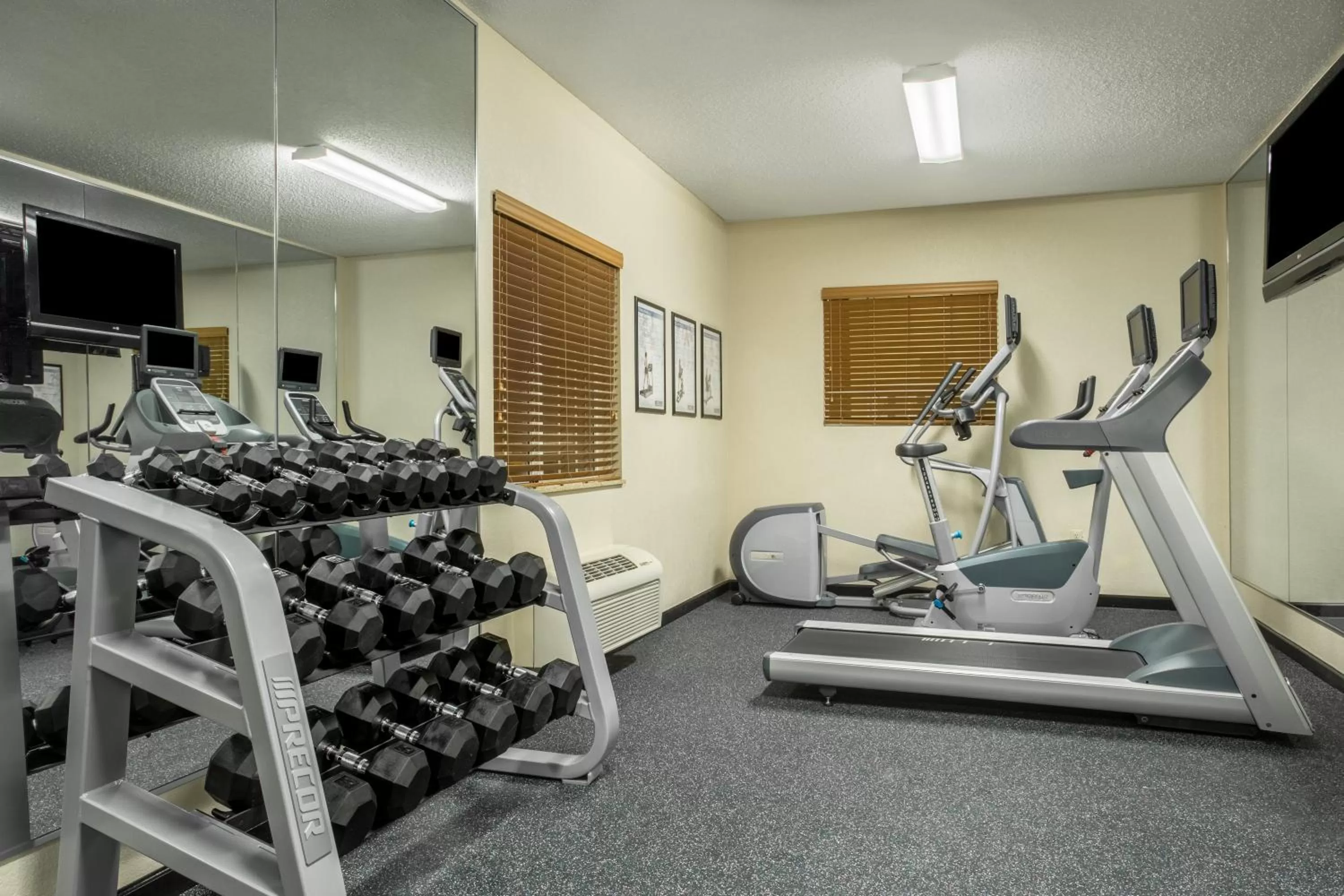 Fitness centre/facilities in Candlewood Suites Nogales by IHG