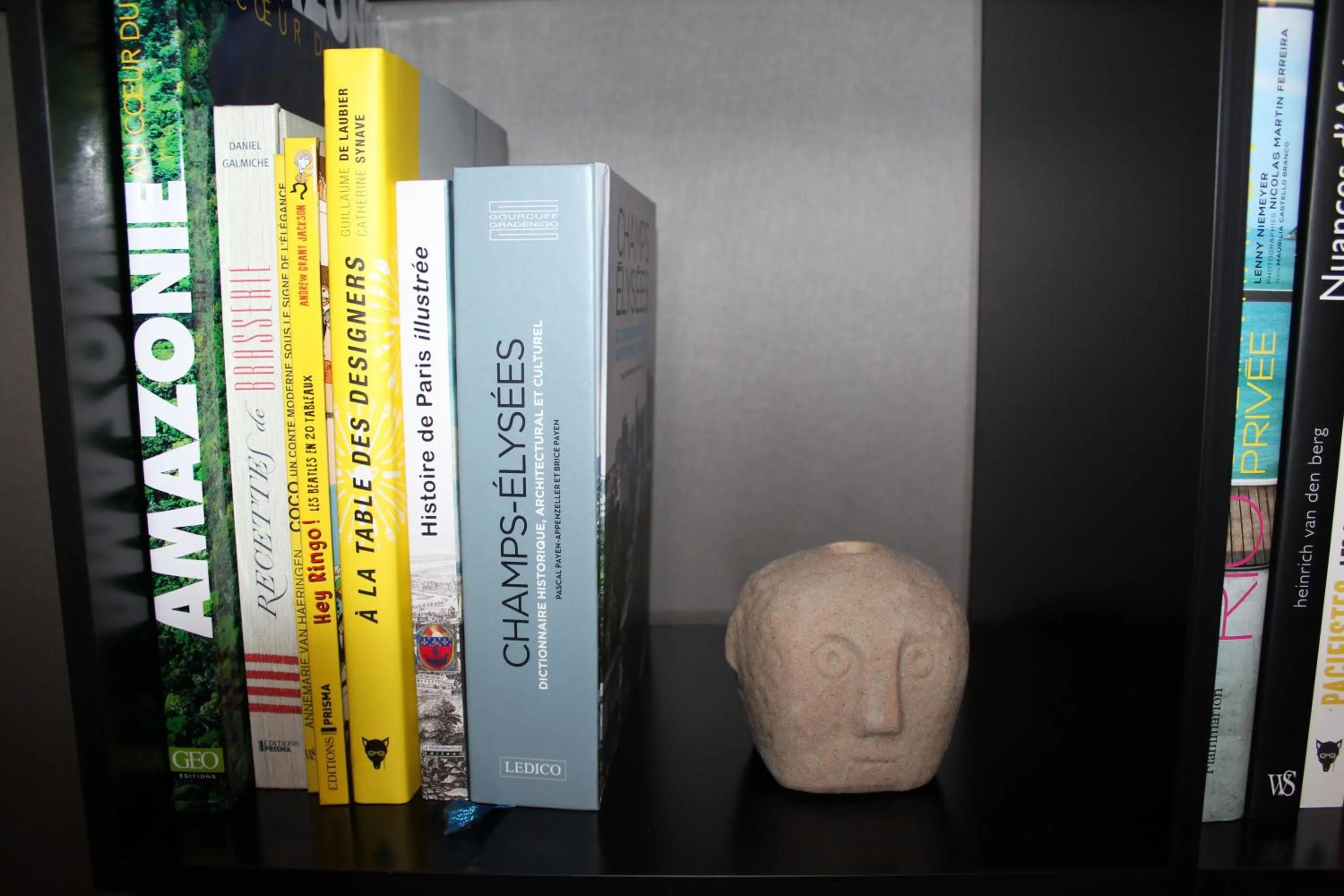 Lounge or bar in Hôtel Bassano