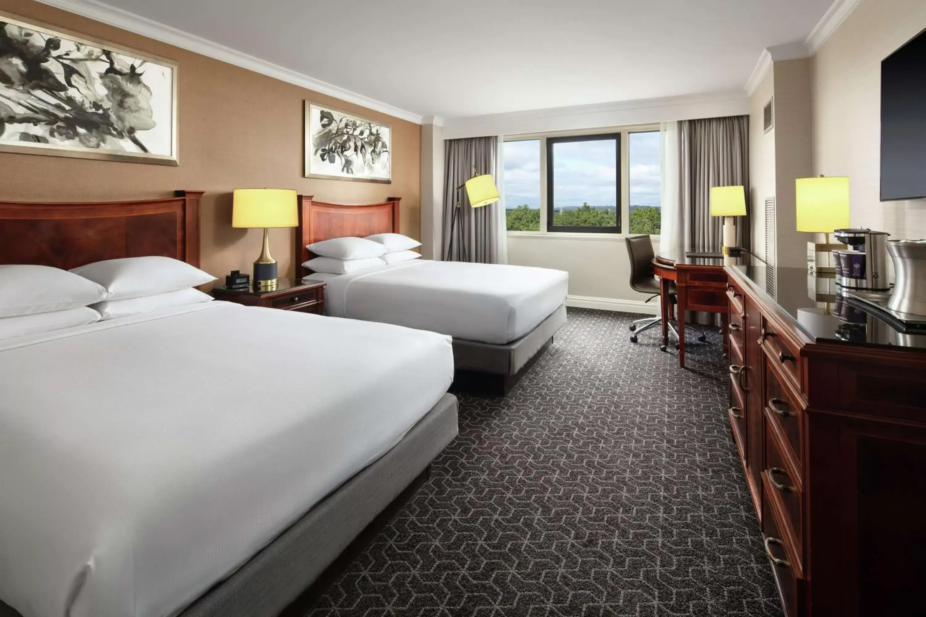 Executive Queen Room with Two Queen Beds - Non-Smoking in Hilton Short Hills Executive Queen Room with Two Queen Beds - Non-Smoking in Hilton Short Hills