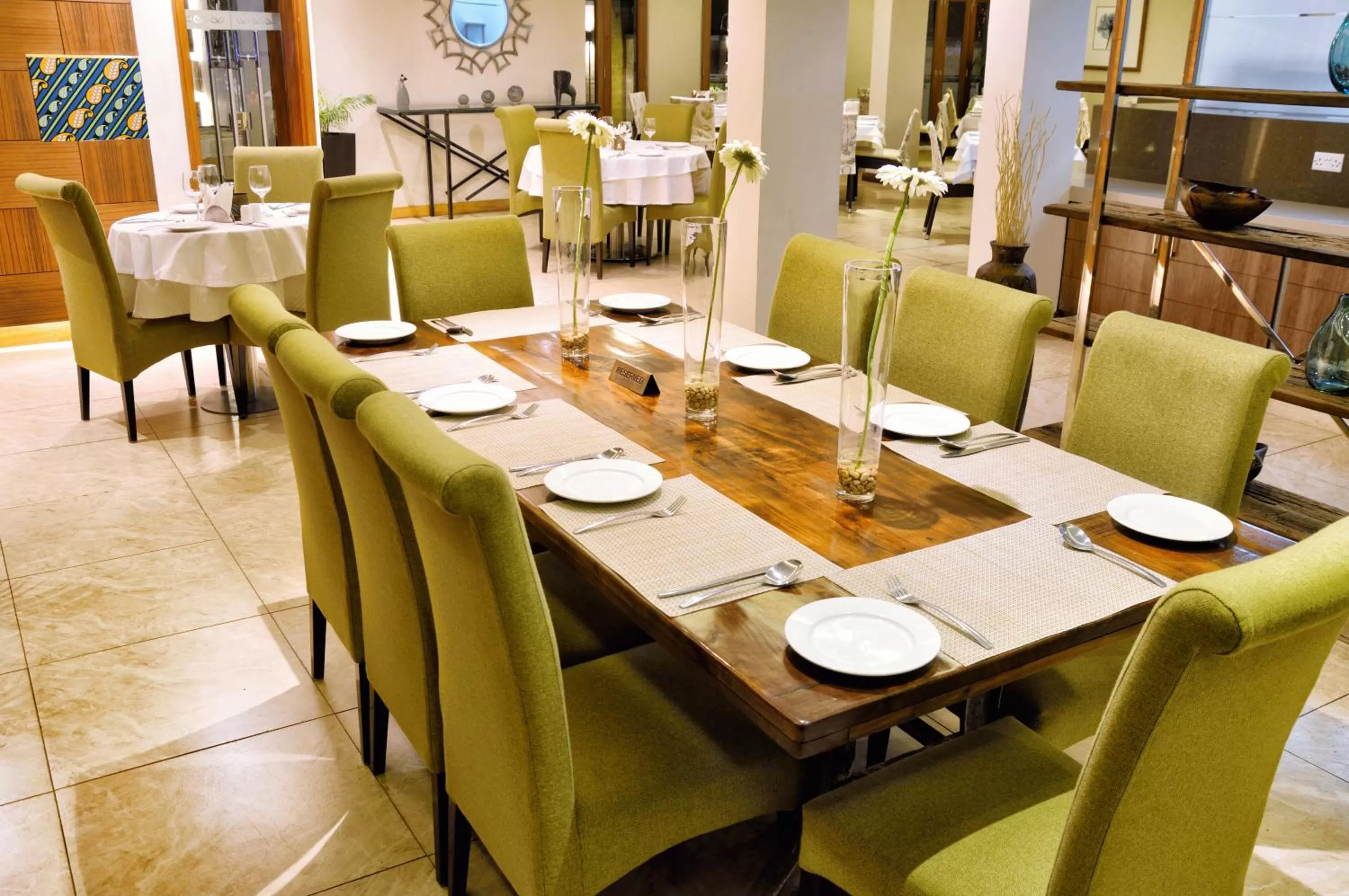 Restaurant/places to eat in The Zehneria Hotel