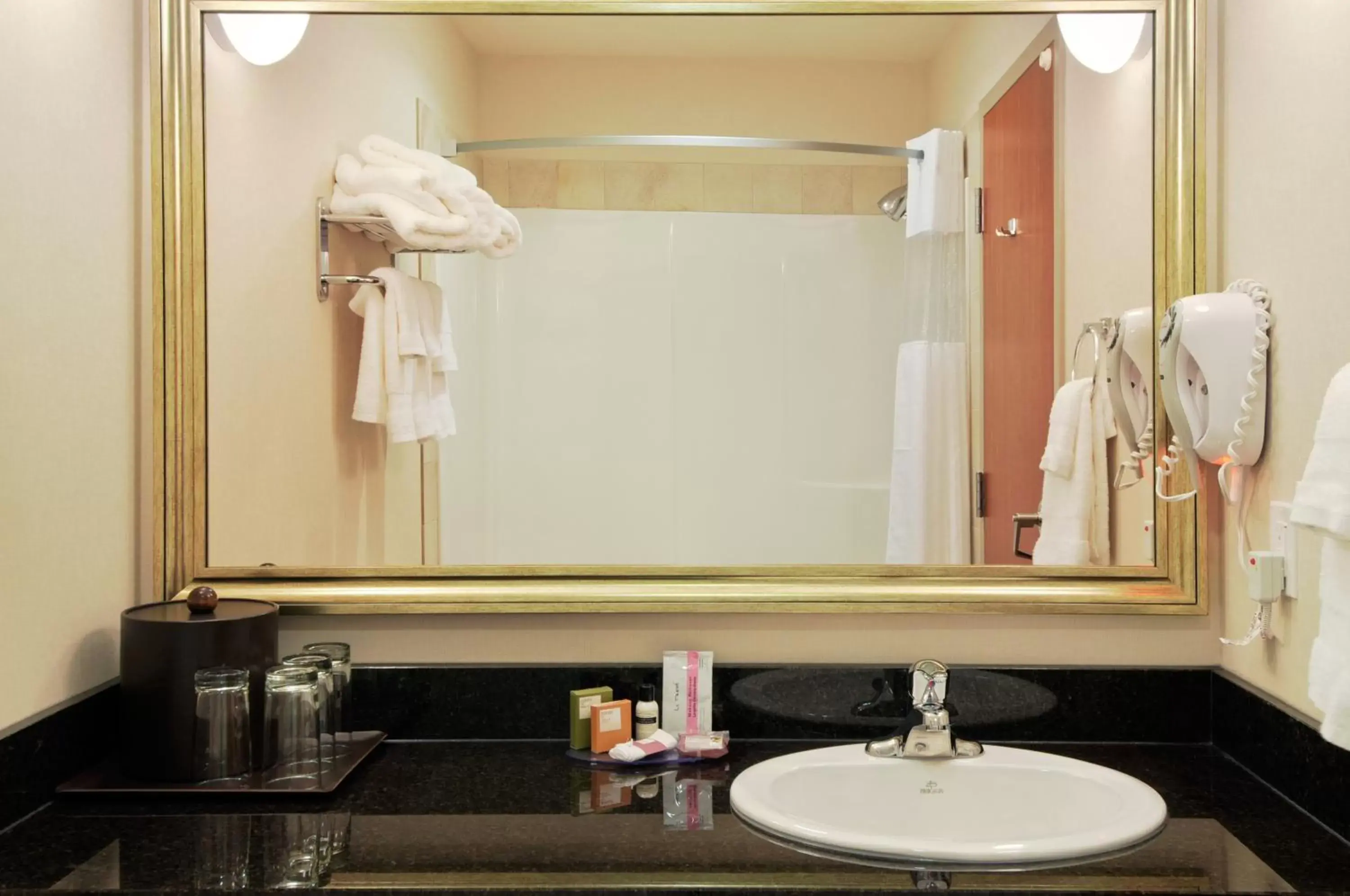 King Room in Canalta Hotel Humboldt King Room in Canalta Hotel Humboldt