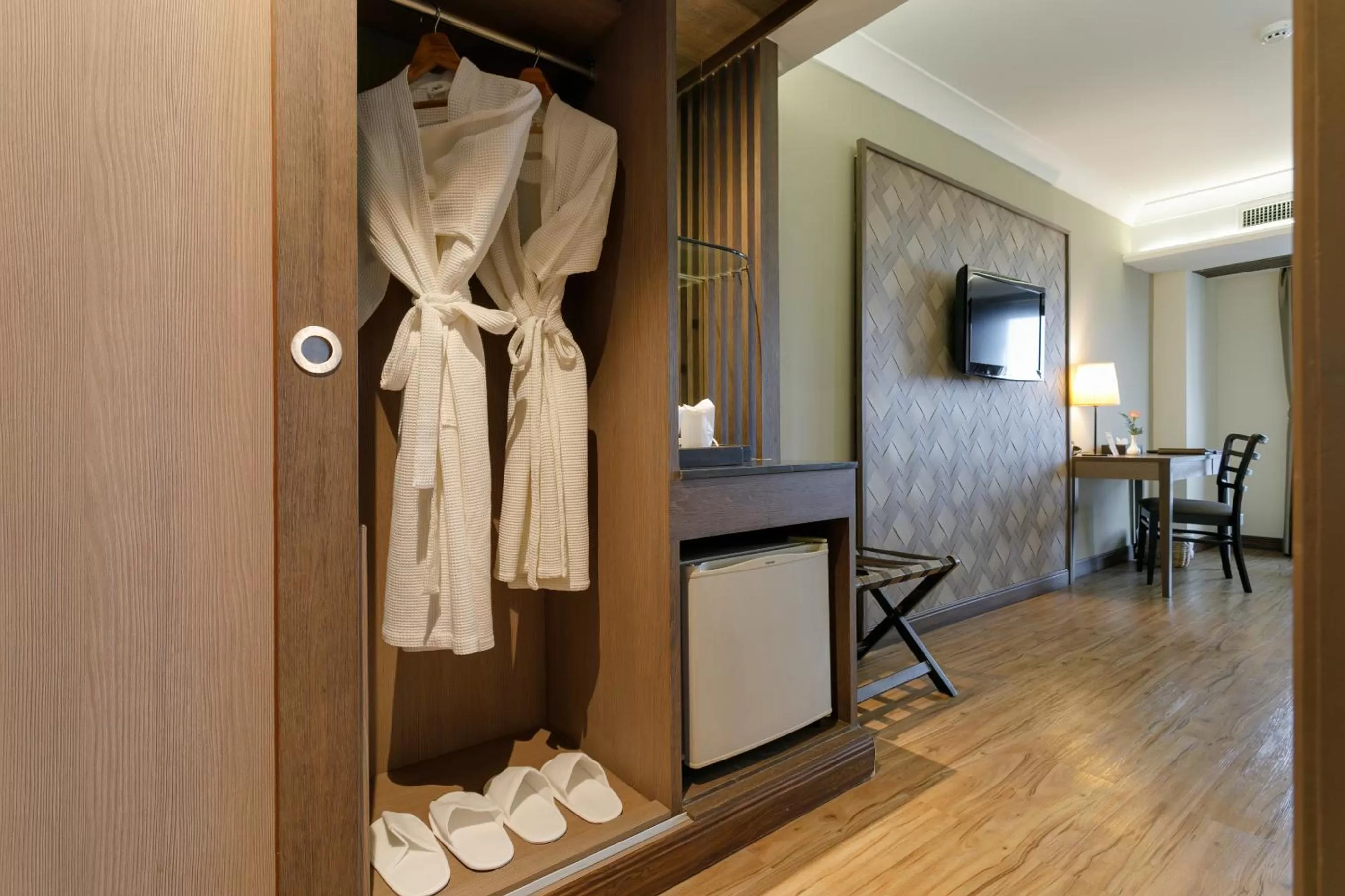 Photo of the whole room in Amora Thapae Hotel Chiang Mai