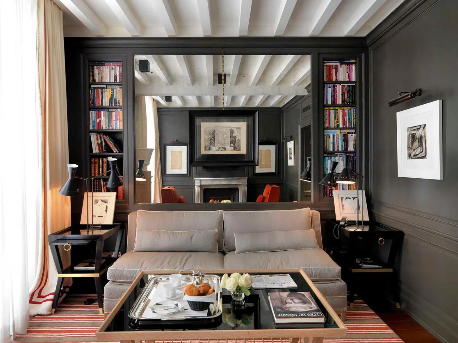 Library in MARQUIS Faubourg Saint-Honoré - Small Luxury hotels of the World