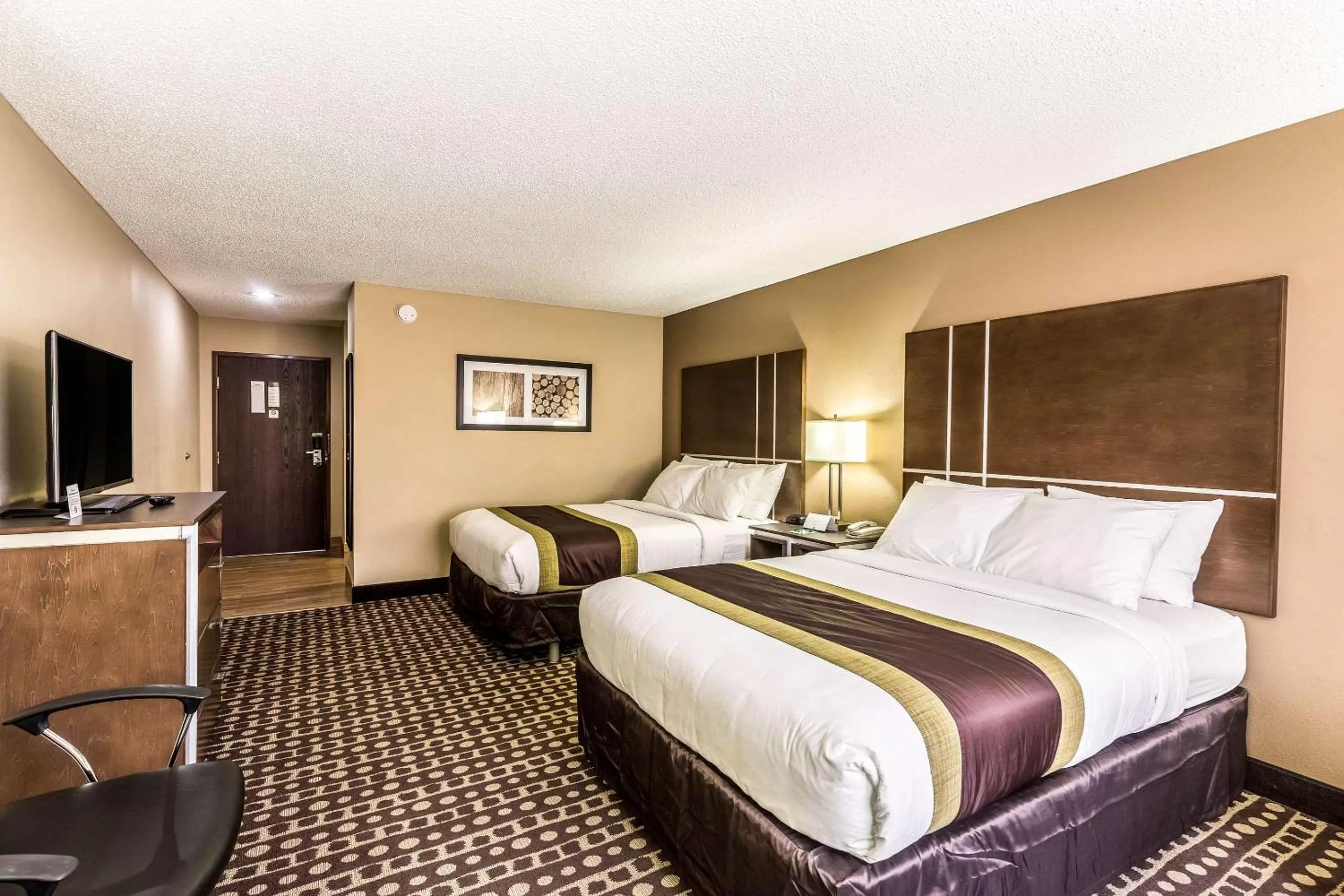 Photo of the whole room, Bed in Quality Inn West Plains