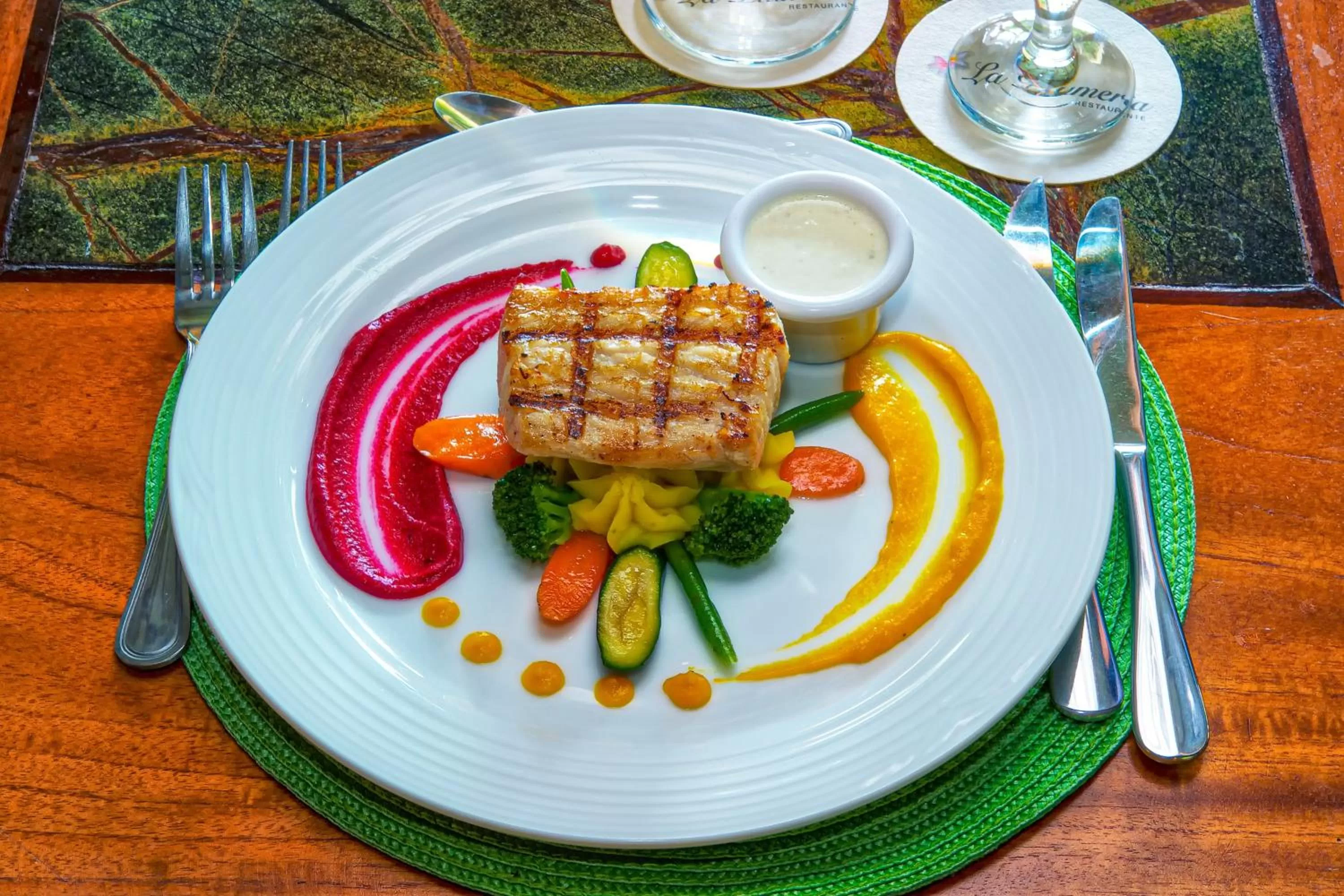 Restaurant/places to eat in Jardin del Eden Boutique Hotel