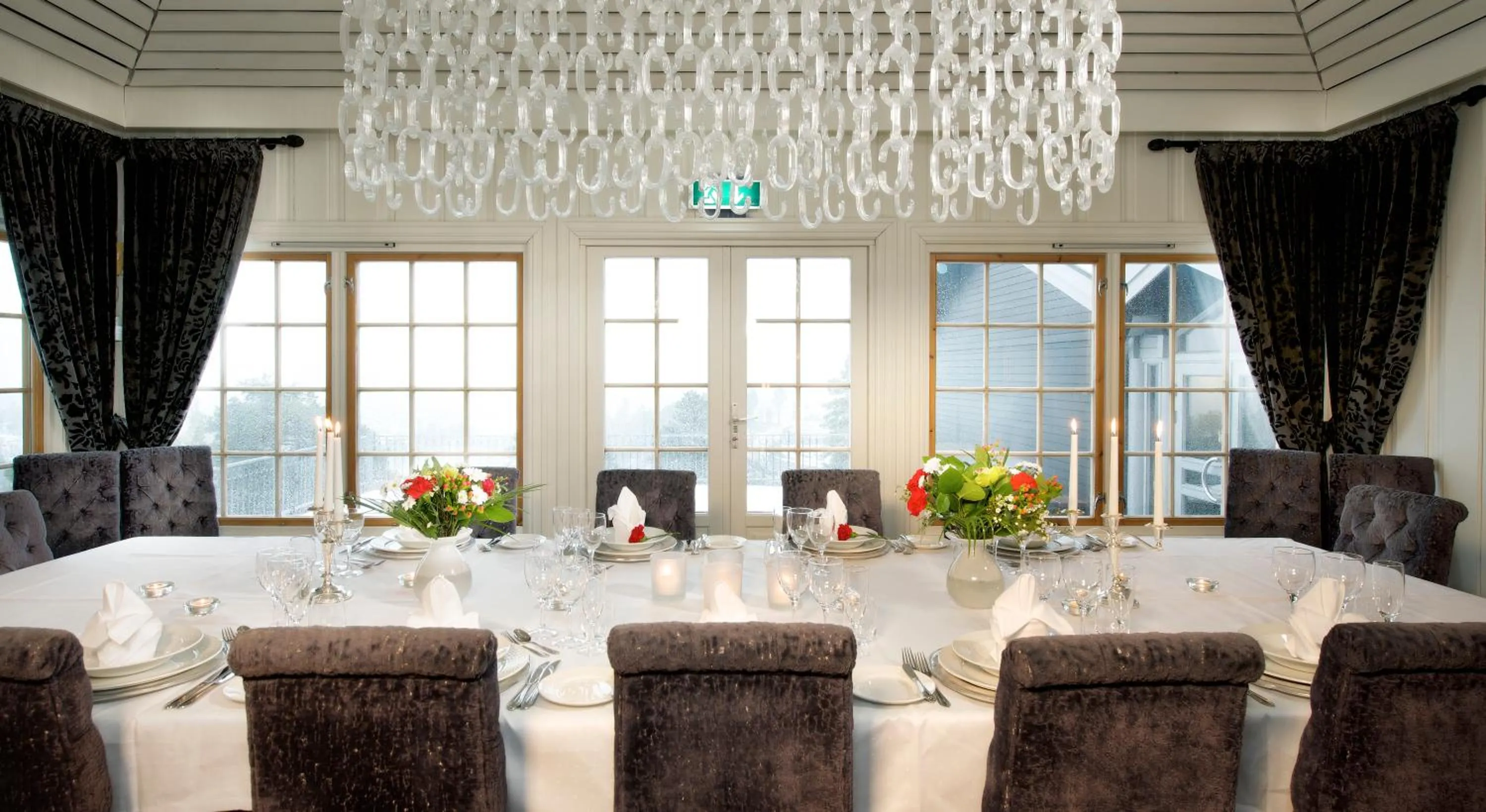 Restaurant/places to eat in Quality Hotel Leangkollen