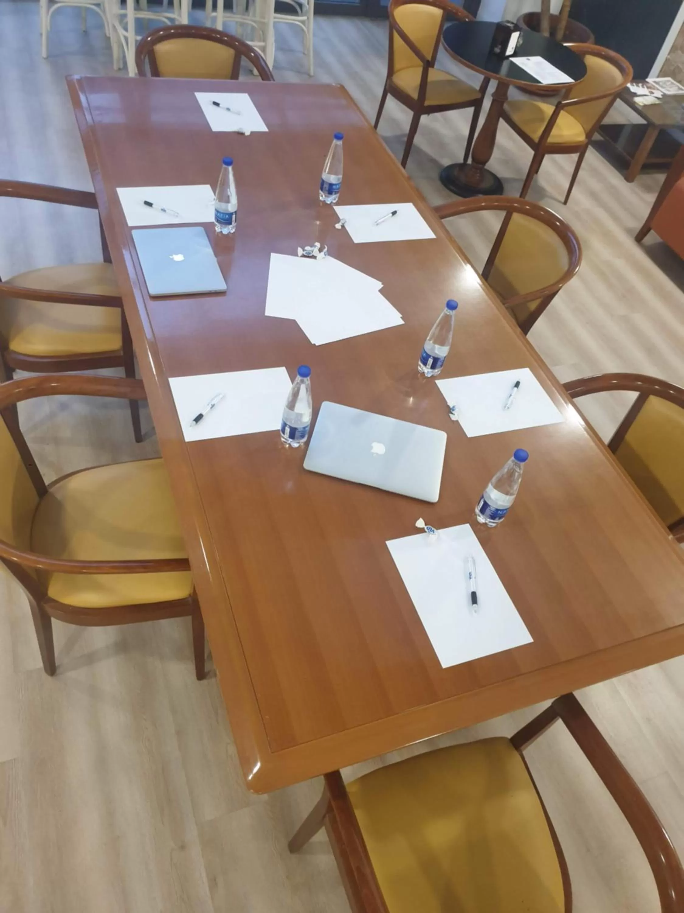 Communal lounge/ TV room in Hotel Elite Palermo Centro