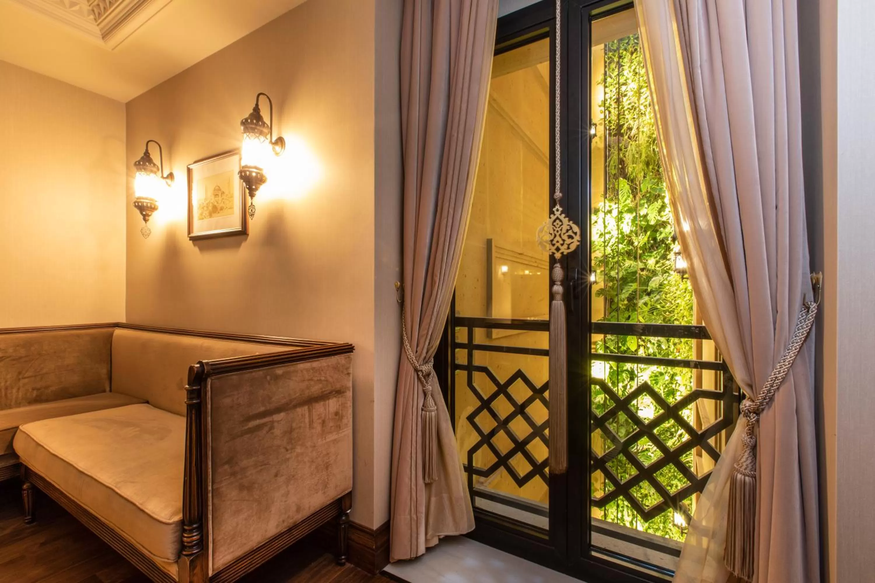 Inner courtyard view, Bed in AJWA Sultanahmet - Preferred Hotels LVX Collection