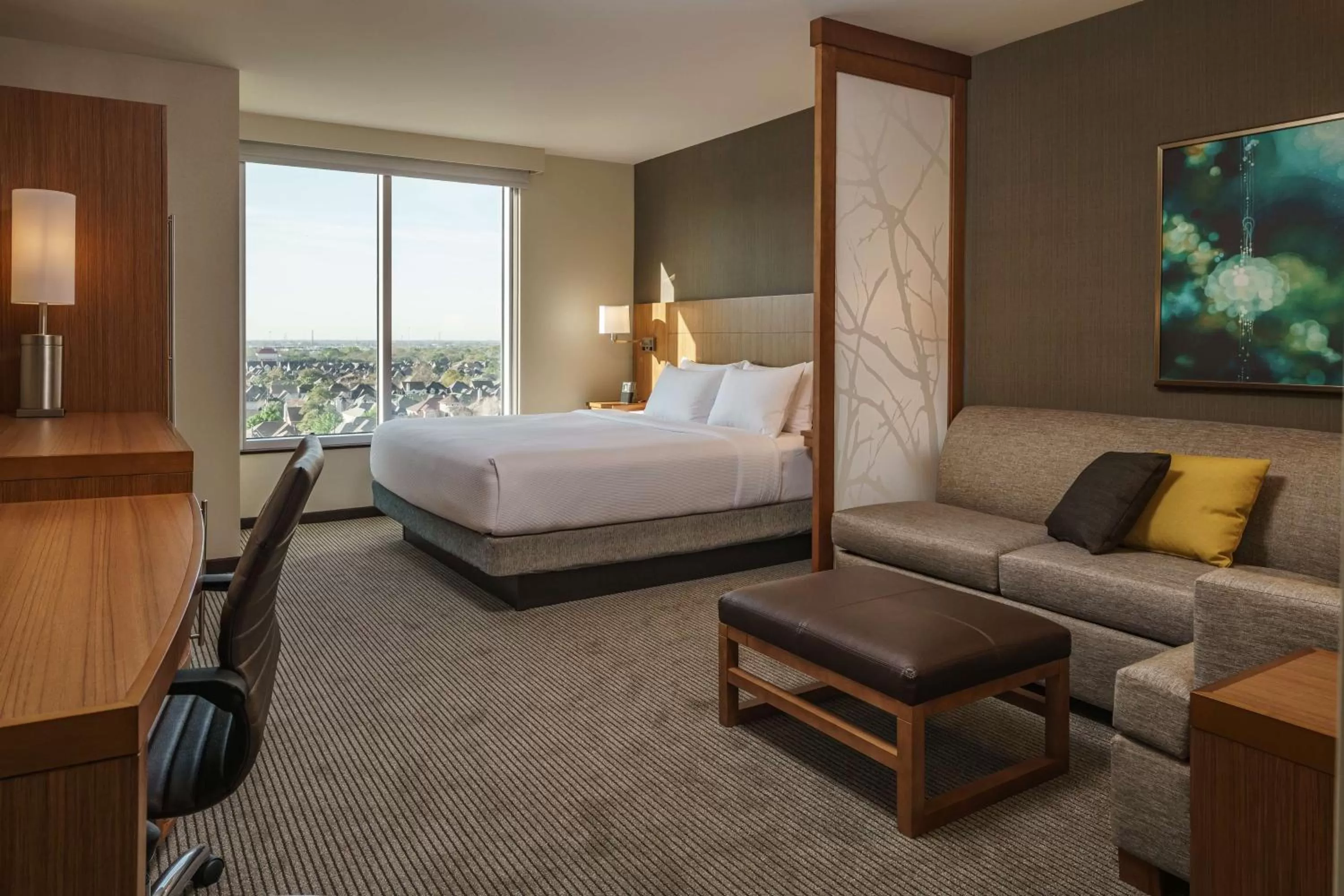Photo of the whole room, Bed in Hyatt Place Houston Galleria