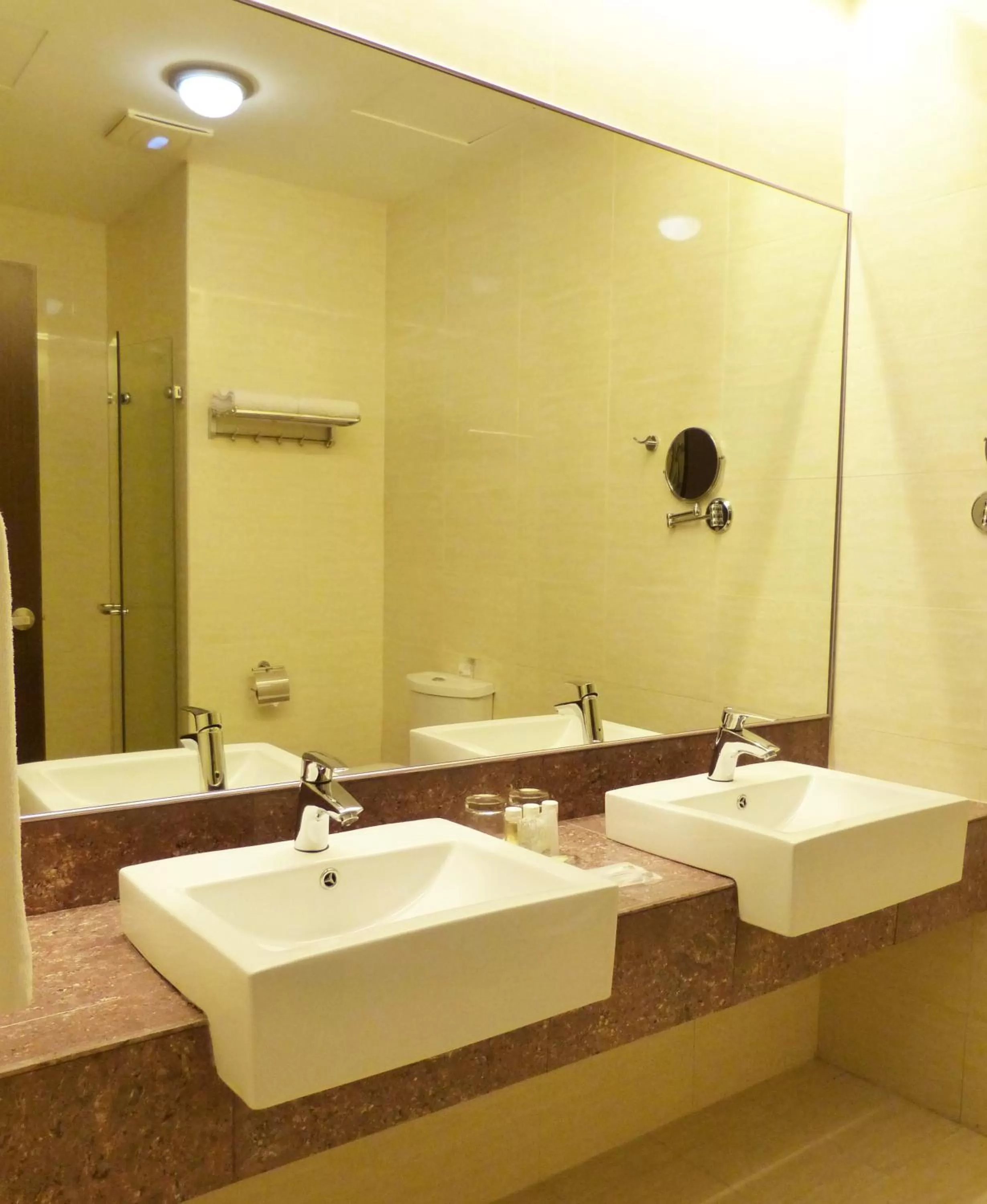 Bathroom in Ixora Hotel Penang