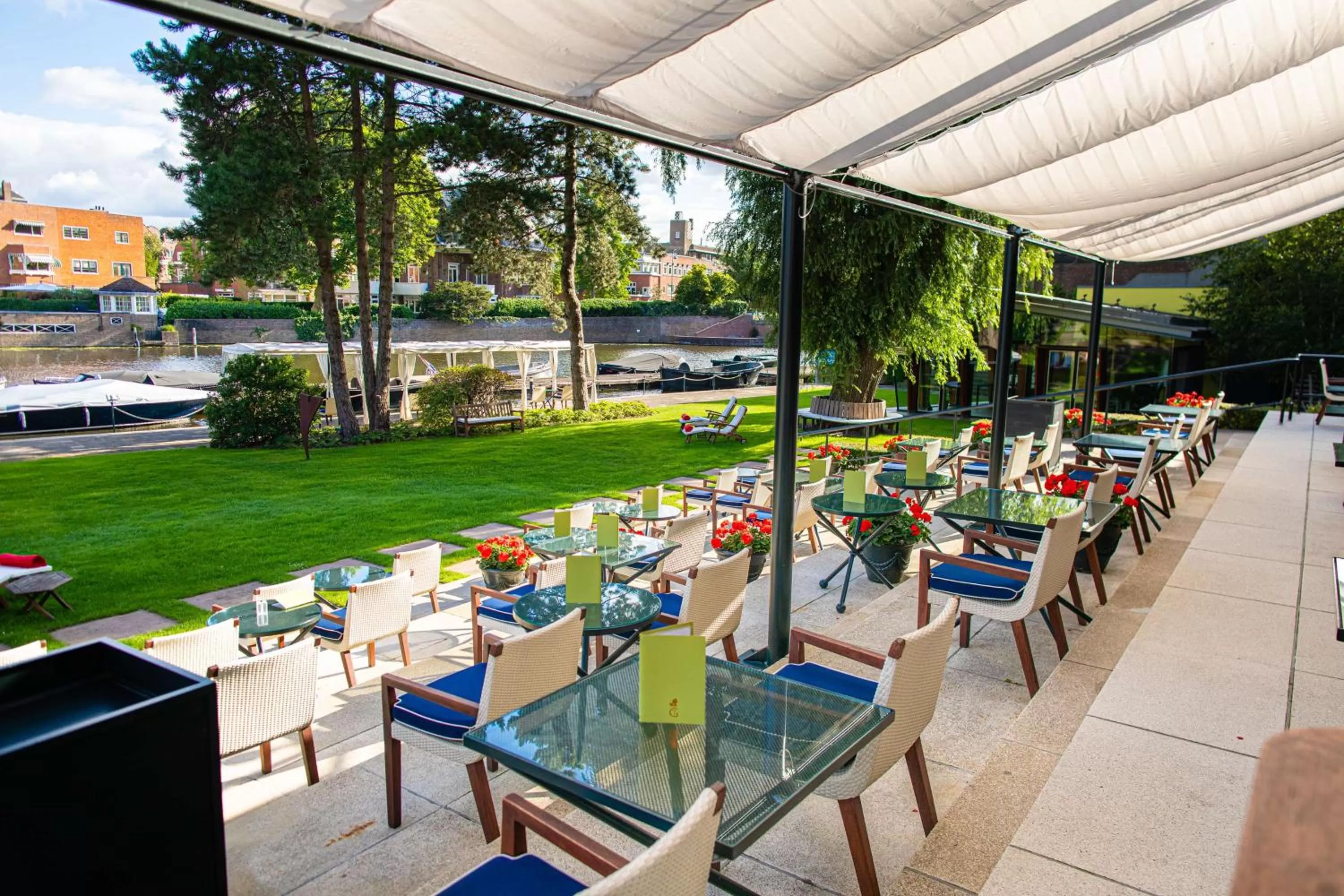 Property building in Hilton Amsterdam