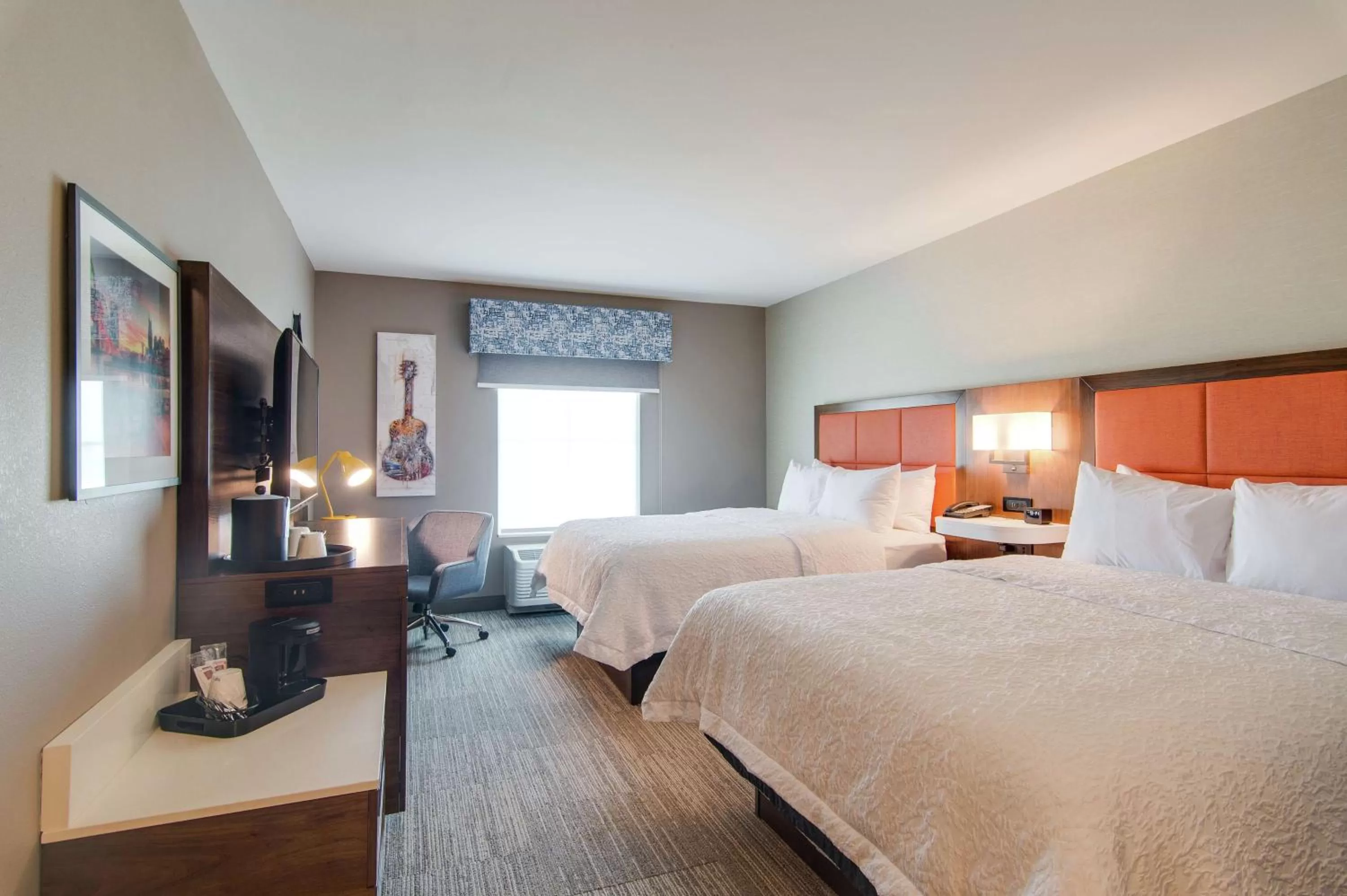Bedroom, Bed in Hampton Inn & Suites by Hilton Nashville North Skyline