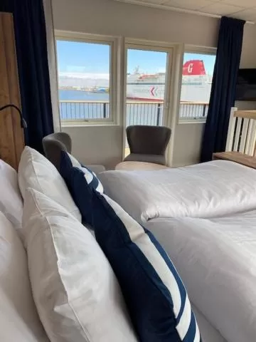 Bed in Badholmen Restaurang & Rum