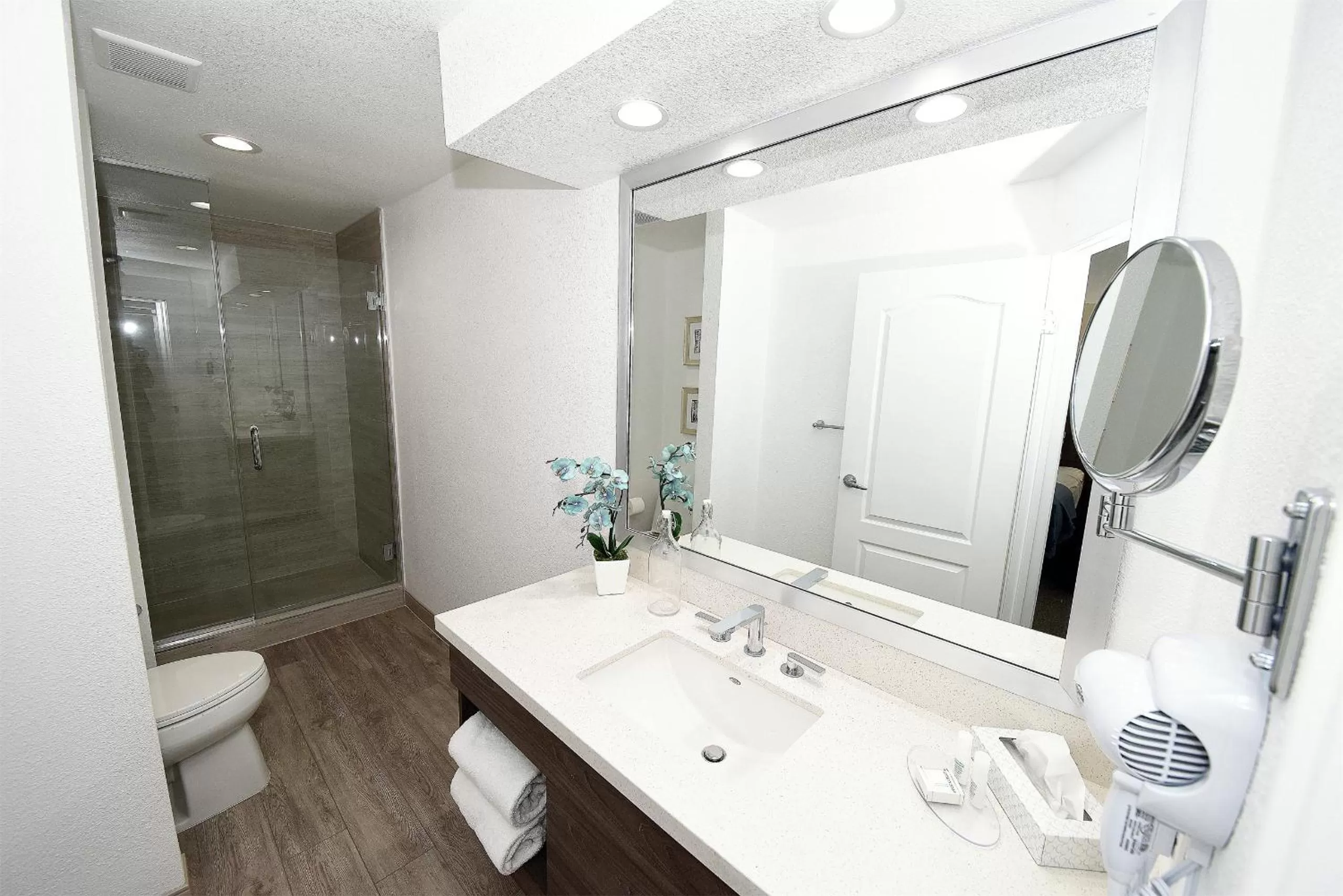 Bathroom in Serene Vegas Boutique Hotel Las Vegas