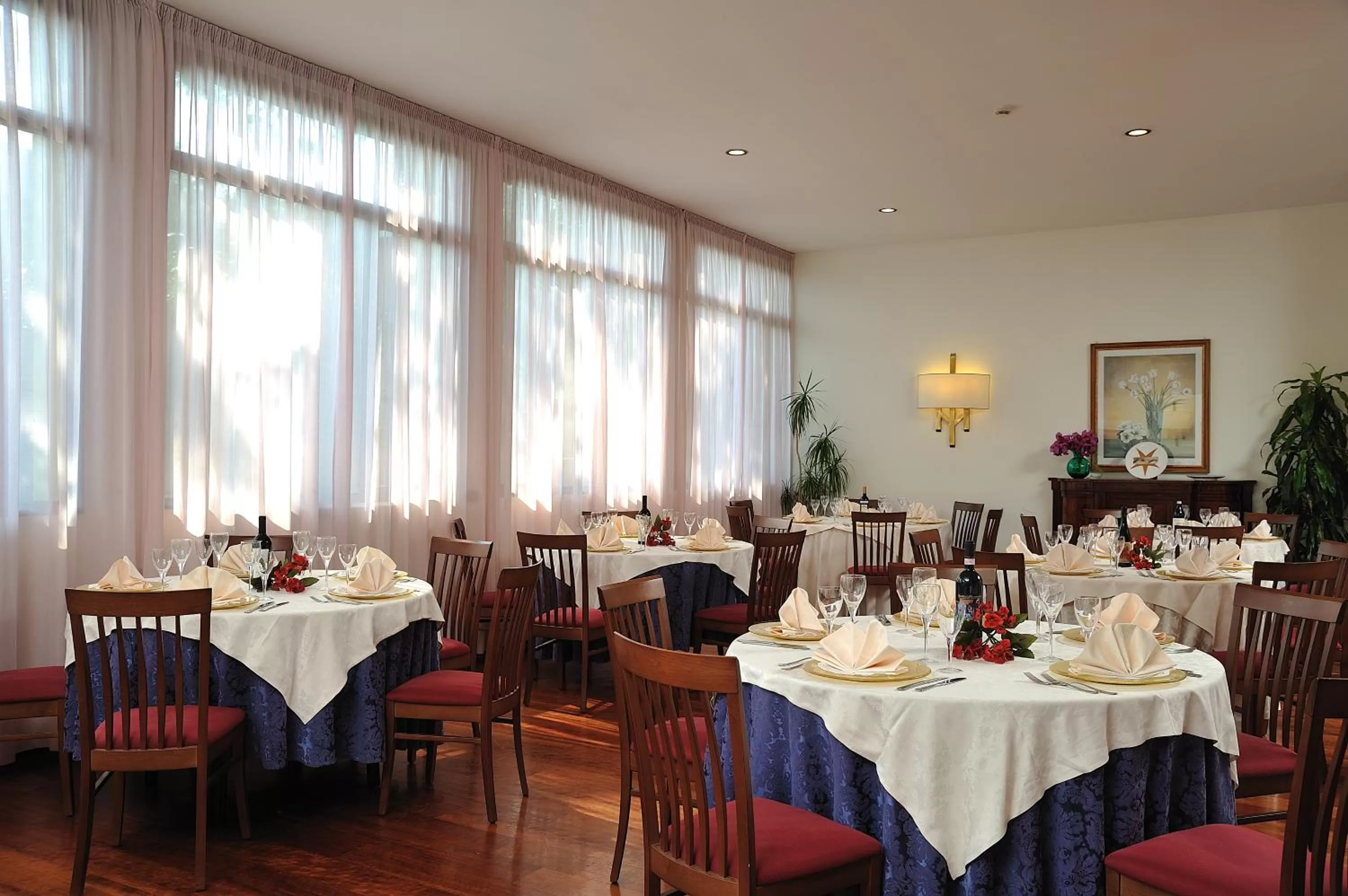 Restaurant/places to eat in Hotel Olimpia