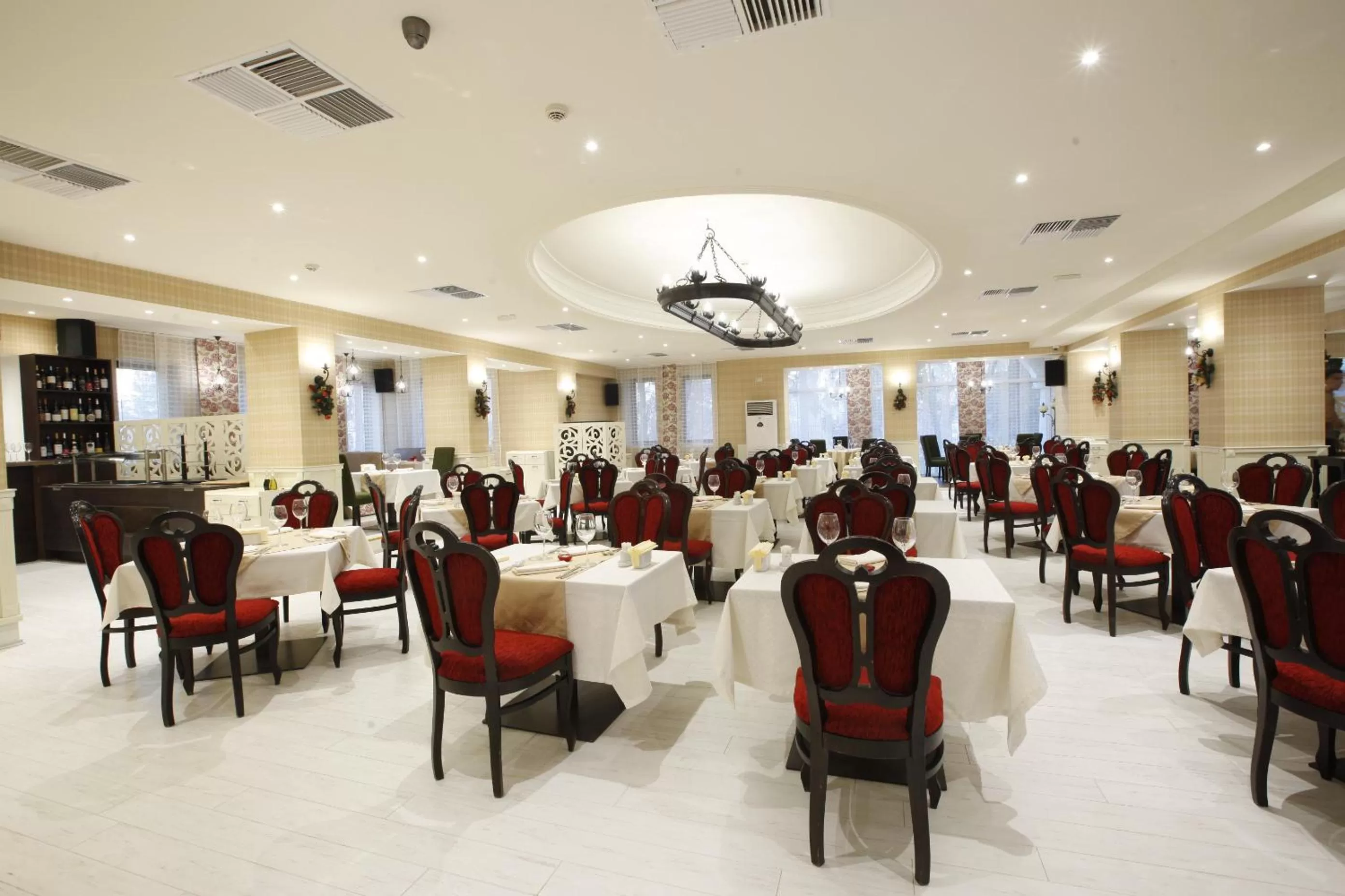 Restaurant/places to eat in Strimon Garden Medical SPA Hotel