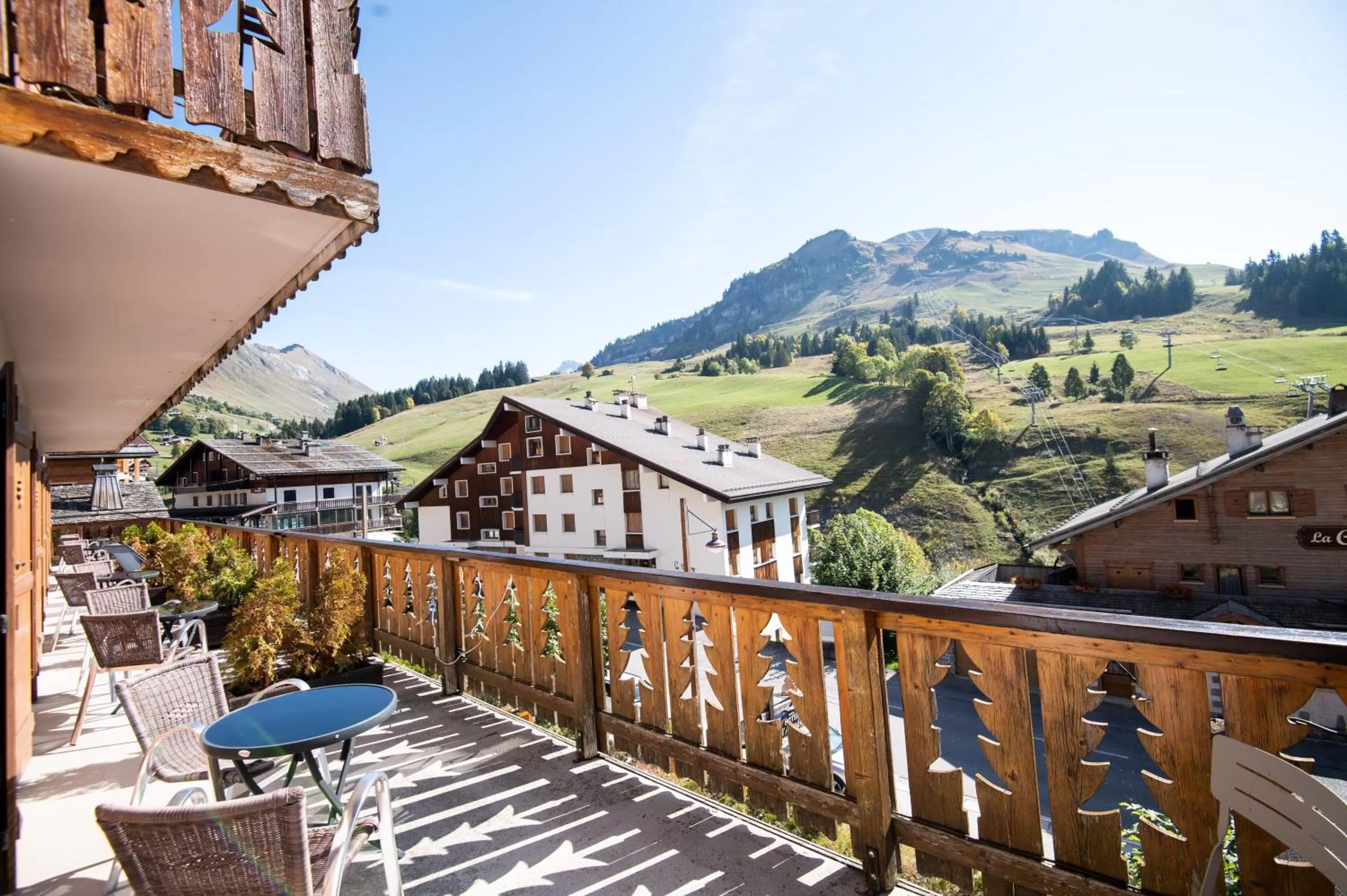 Mountain view, Balcony/Terrace in L'Alpage