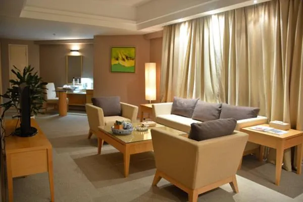 Living room in Weihai Haiyue Jianguo Hotel