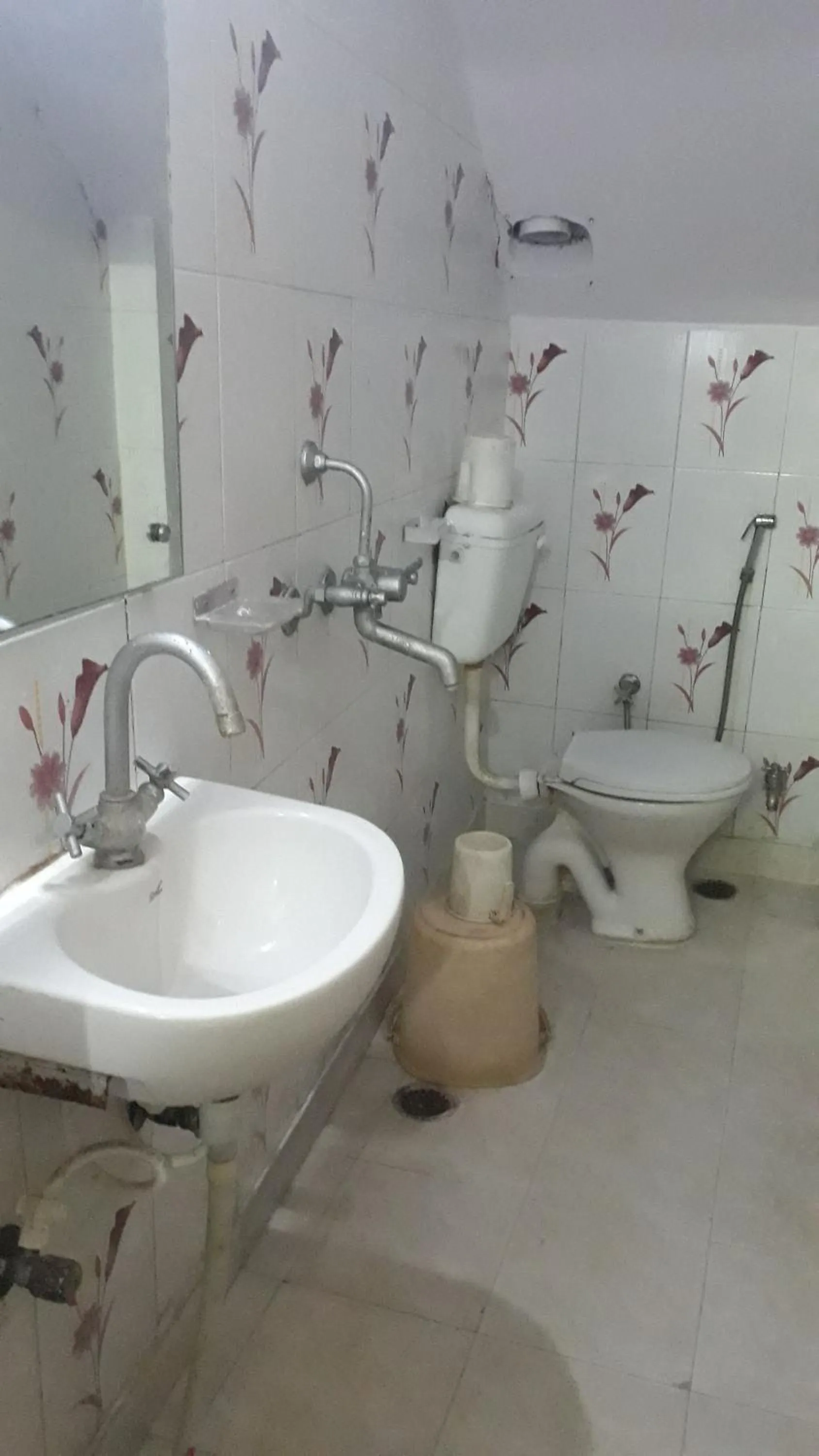 Bathroom in HOTEL SARWAN