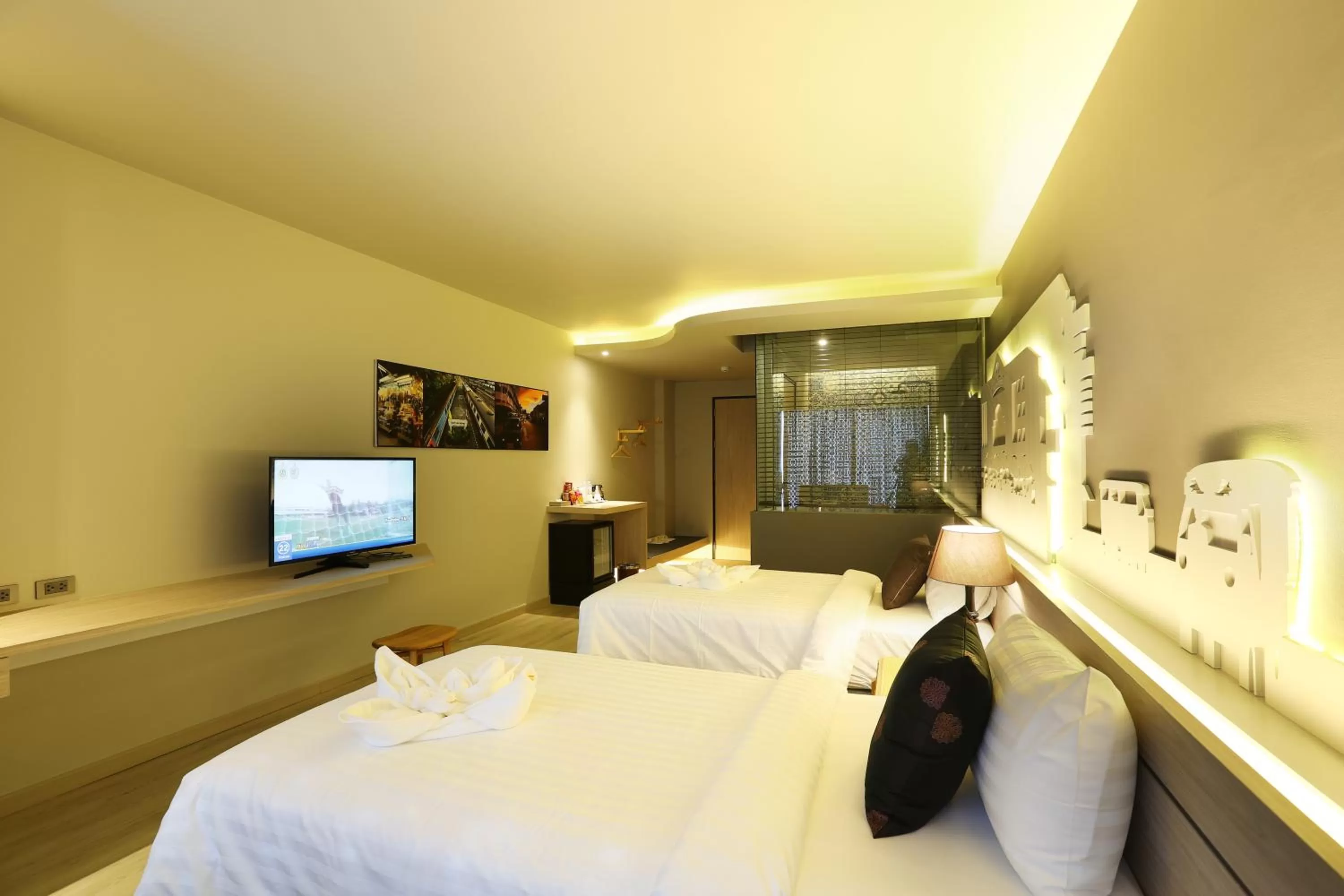 Bedroom, Bed in Hatyai Signature Hotel