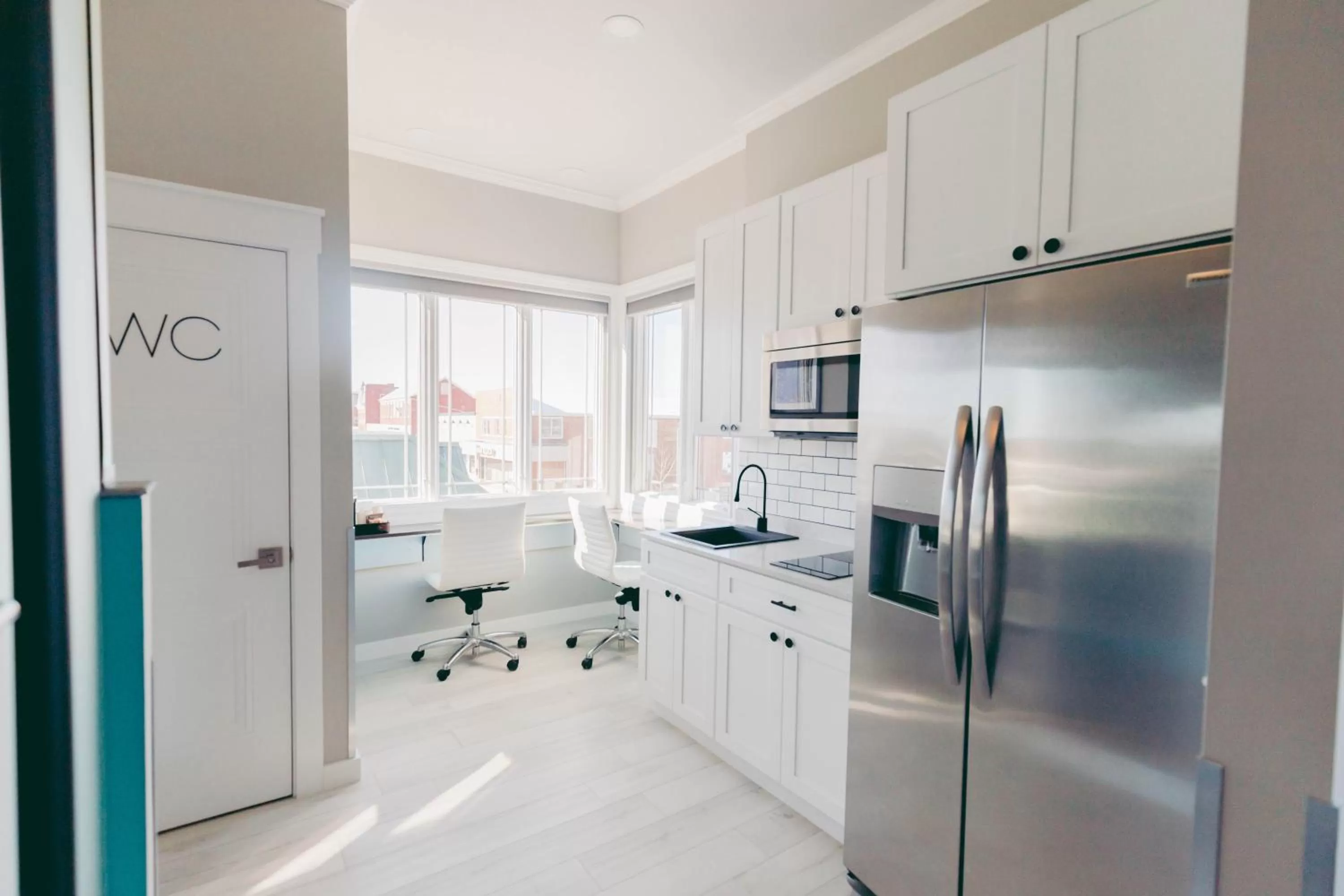 River Sirens Hotel-Contactless Check in Hotel