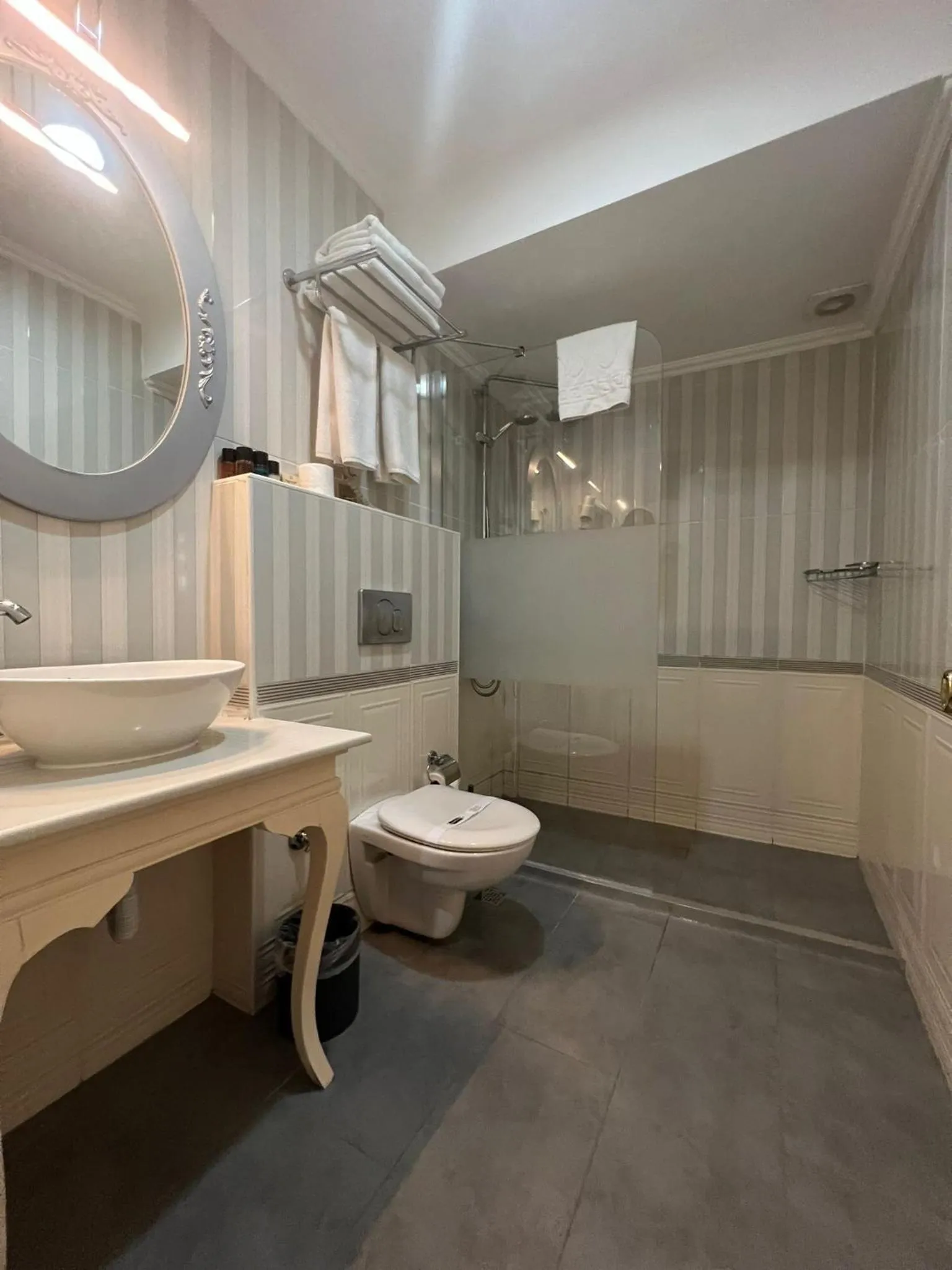 Shower in Muyan Suites