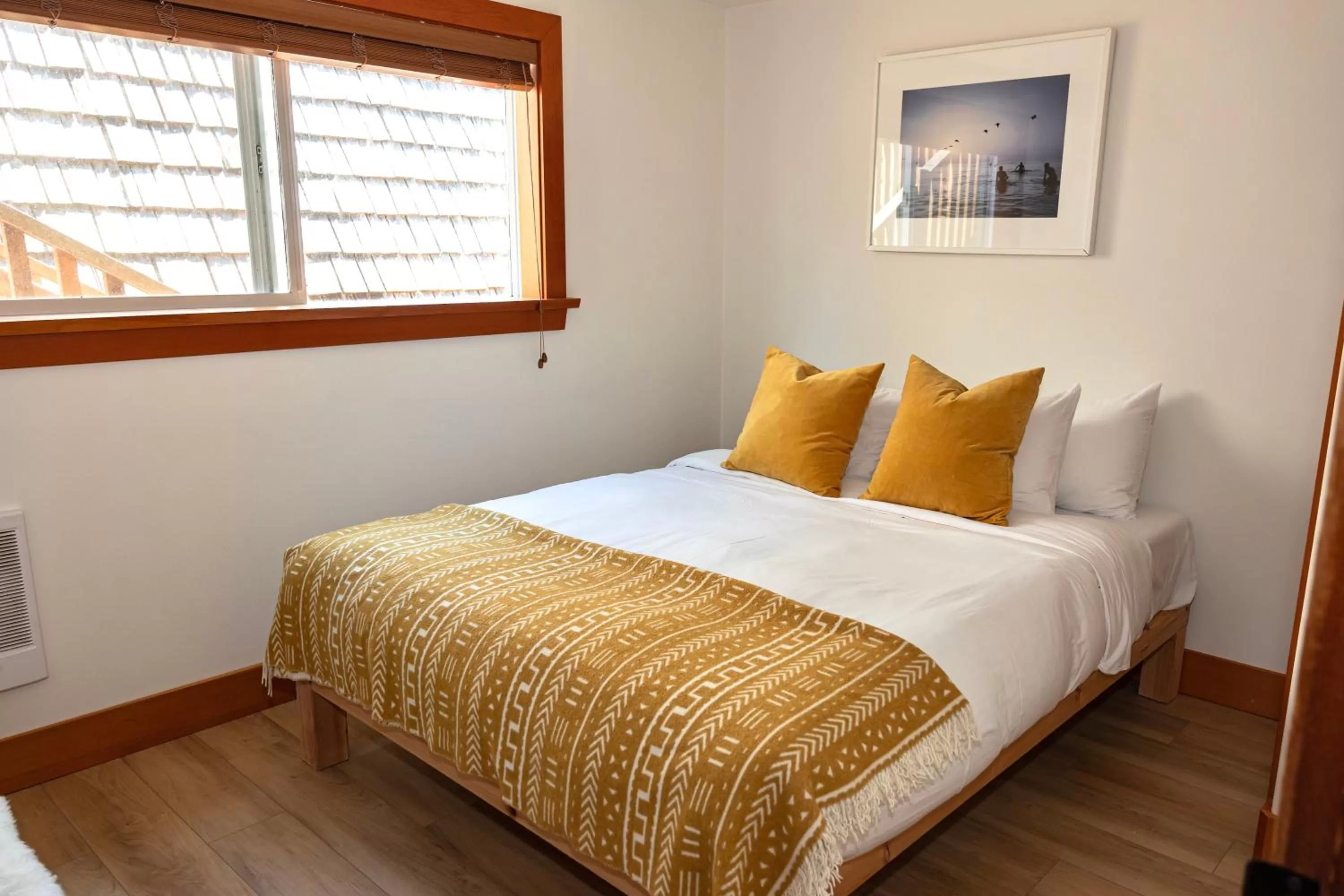 Bedroom, Bed in The Shoreline Tofino