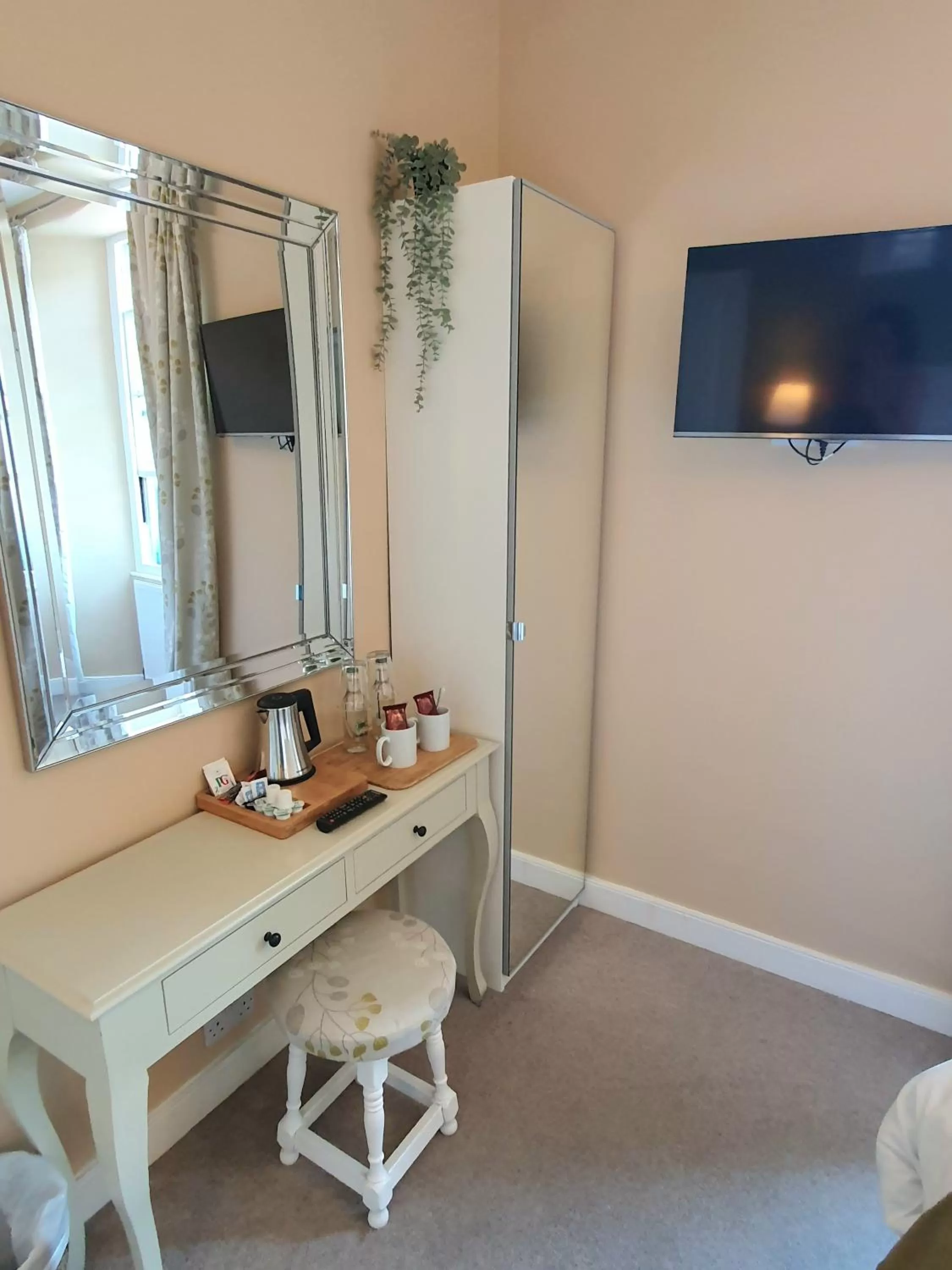 wardrobe in The Elleray