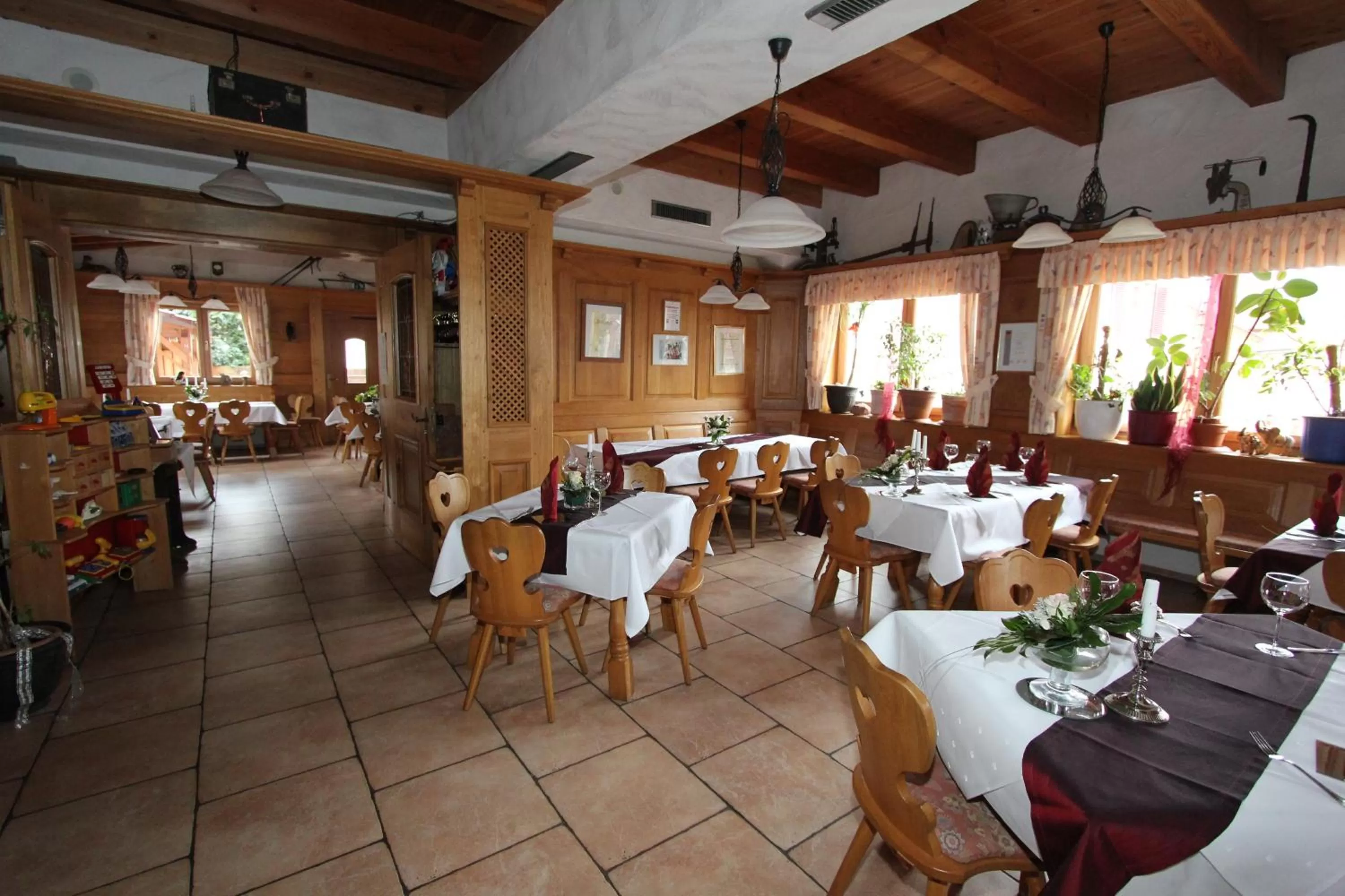 Restaurant/places to eat in Hotel-Hauensteiner-Hof