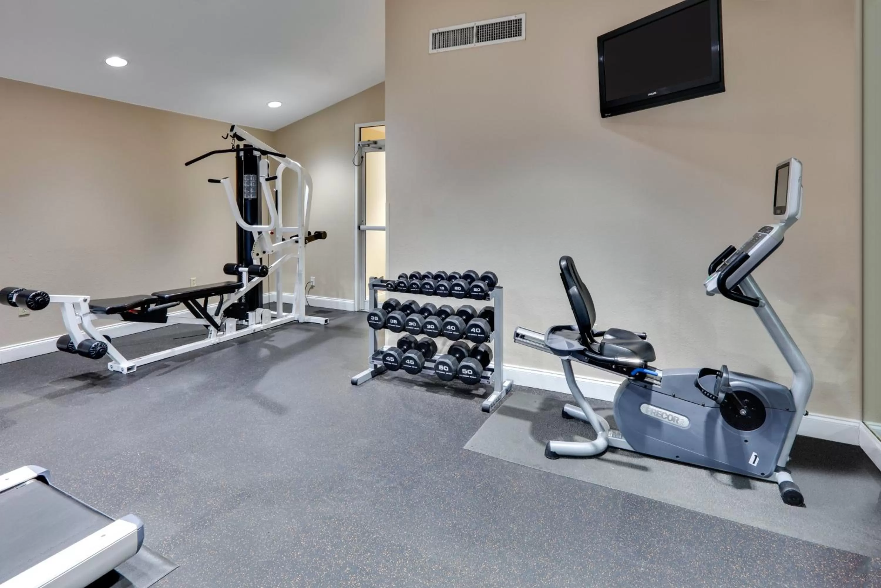 Fitness centre/facilities in Candlewood Suites Dallas Market Center-Love Field by IHG
