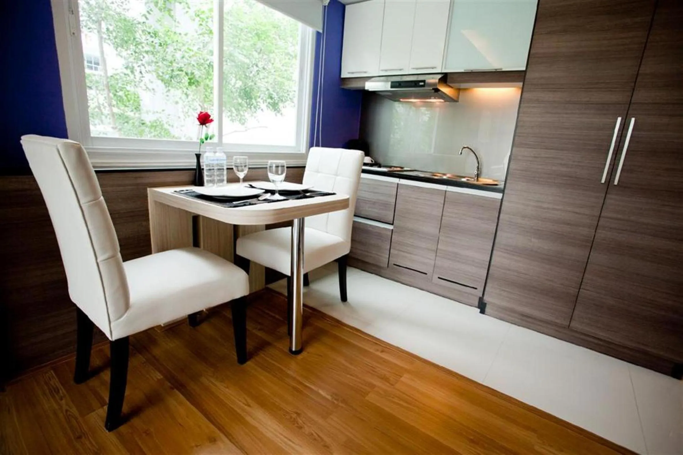 Dining area, Kitchen/Kitchenette in Icheck Inn Residences Sukhumvit 20