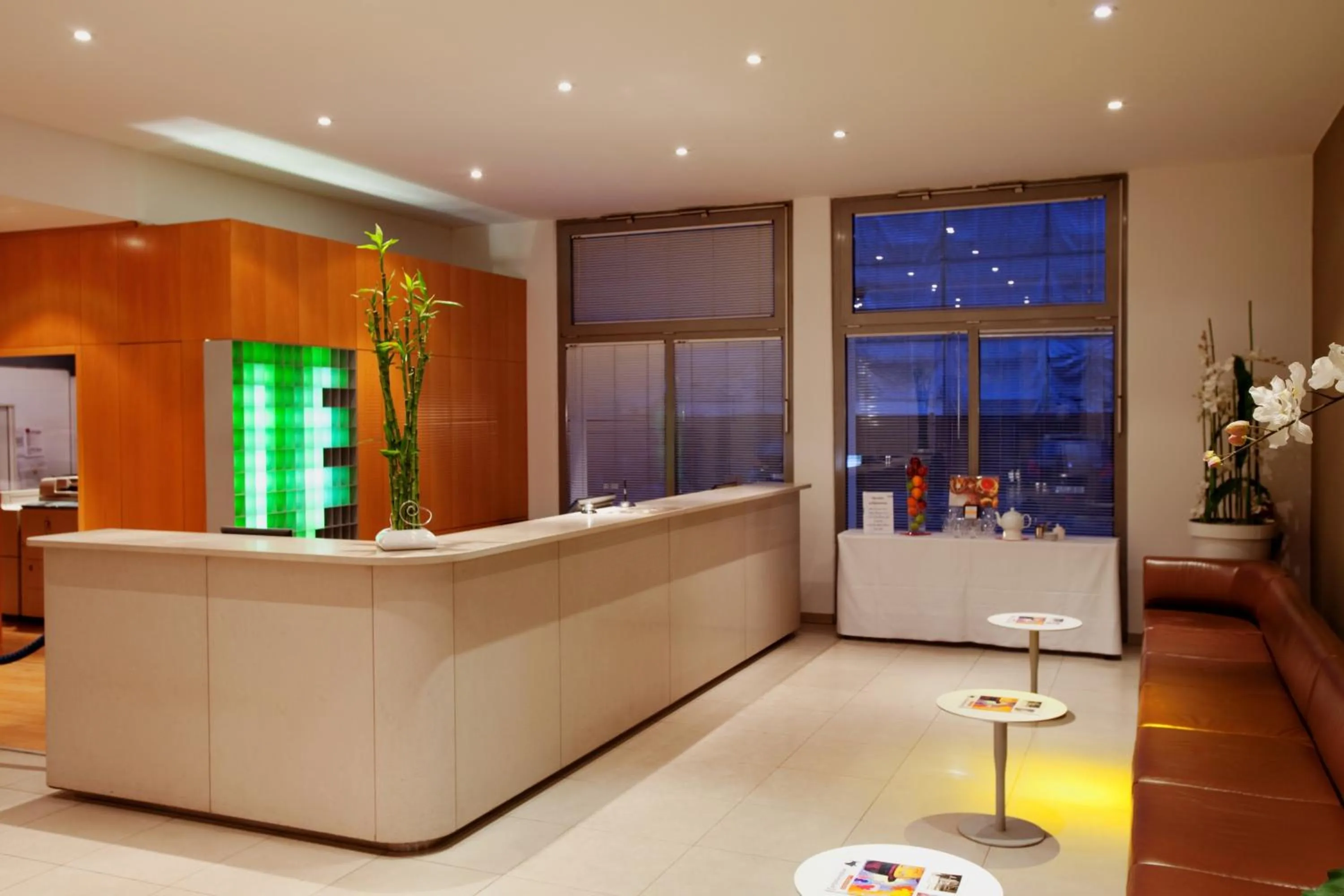 Lobby or reception in Vienna House by Wyndham Havelufer Potsdam