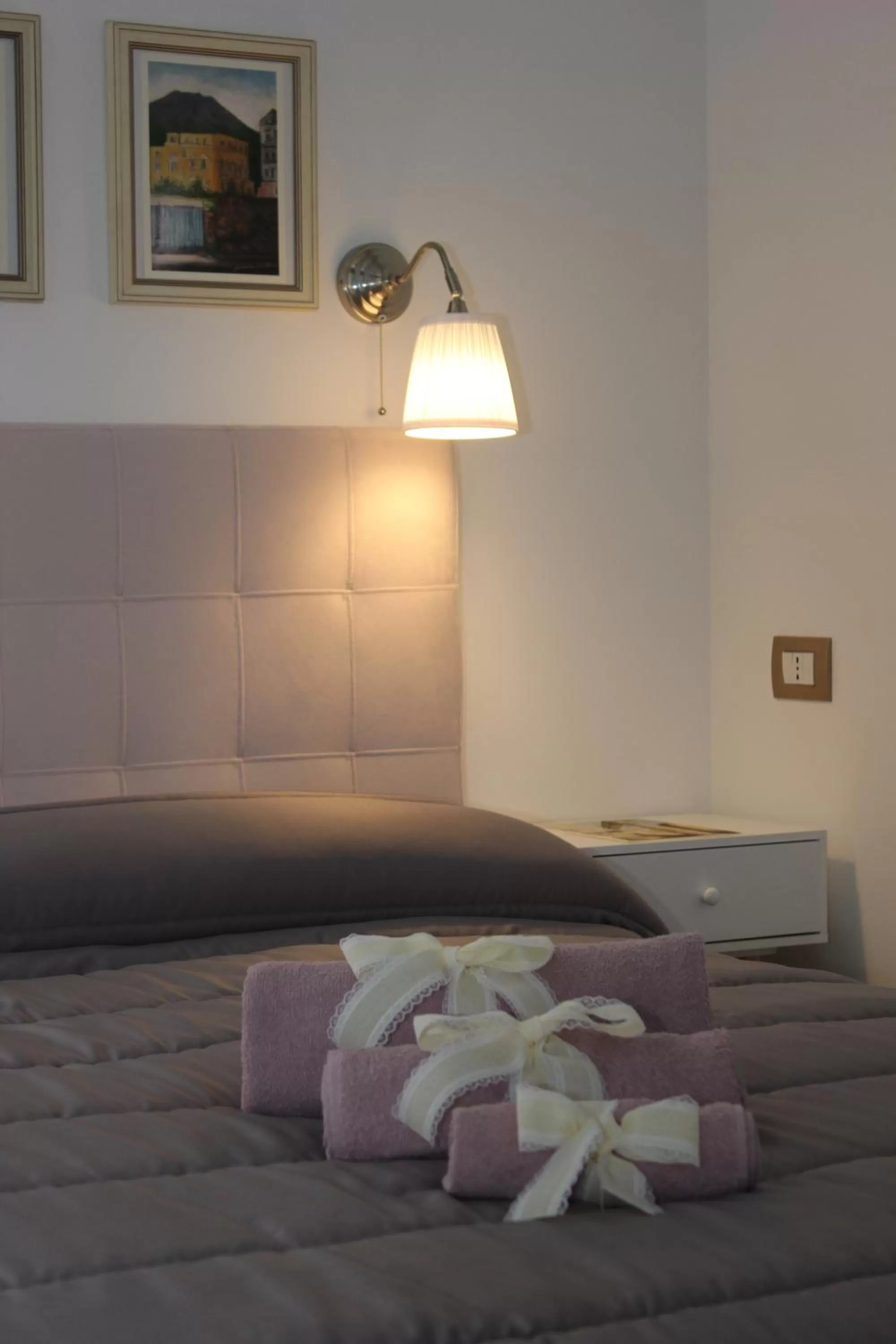 Bed in B&B 80056 Ercolano