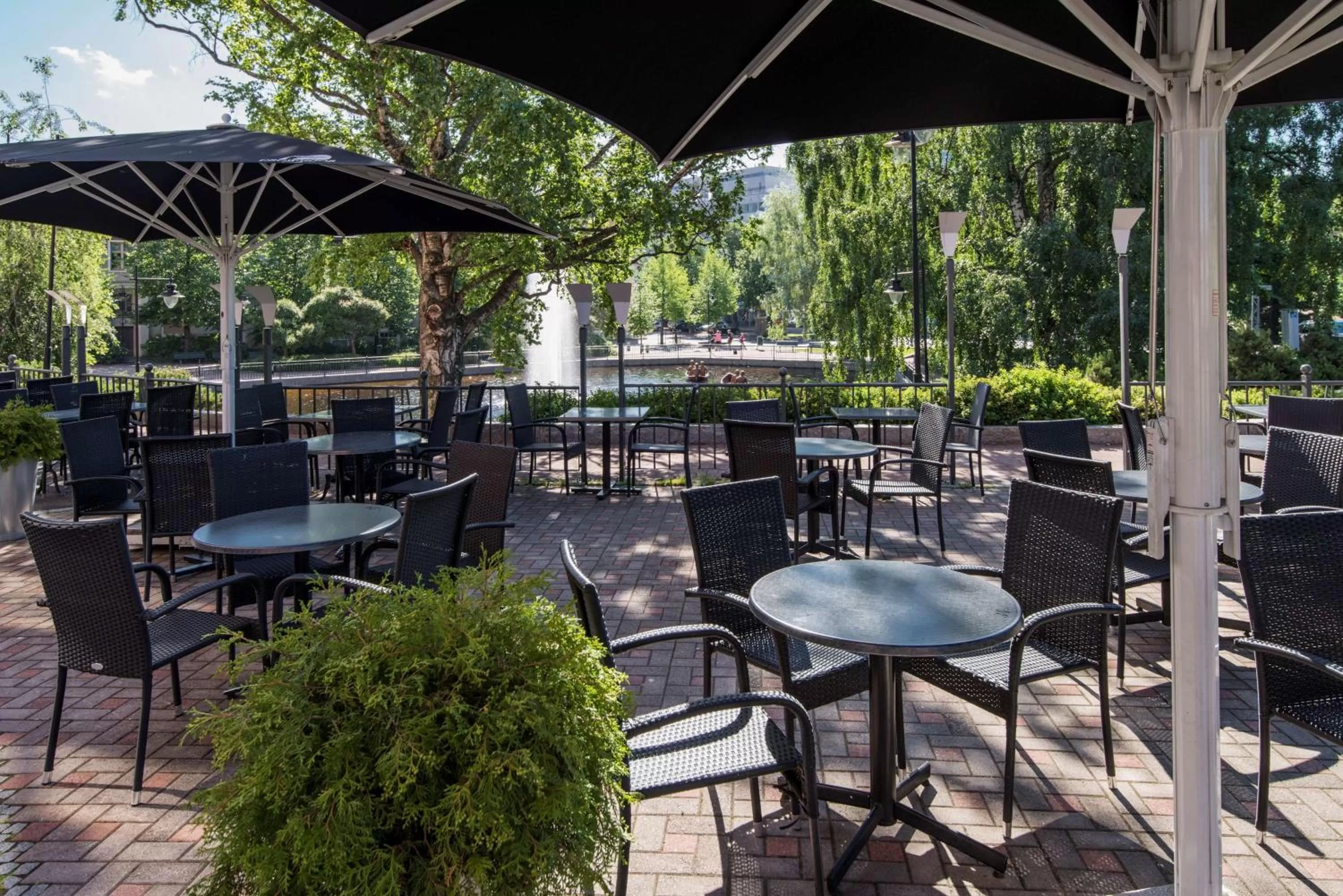 Restaurant/places to eat in Radisson Blu Grand Hotel Tammer