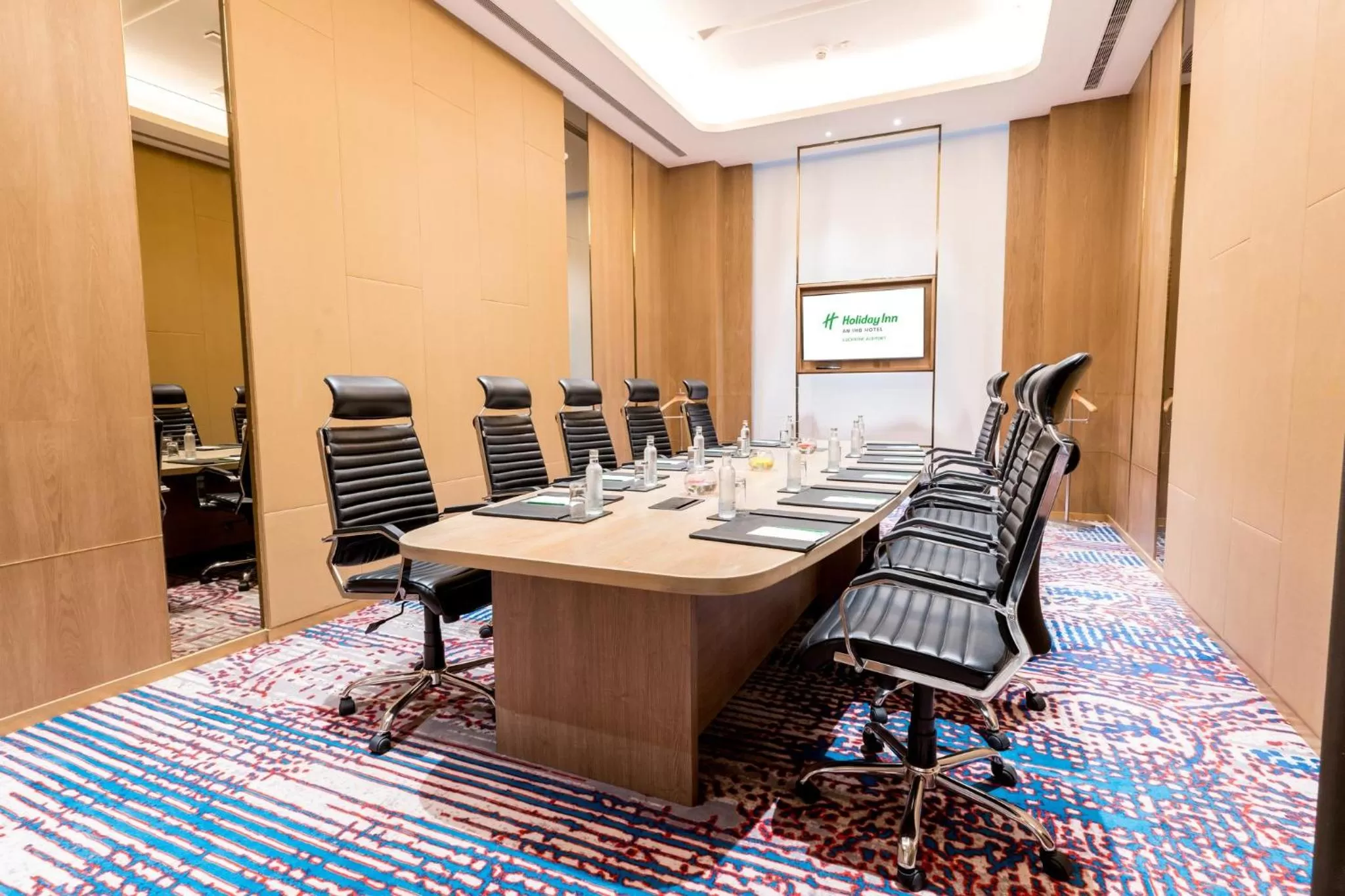 Meeting/conference room in Holiday Inn Lucknow Airport by IHG