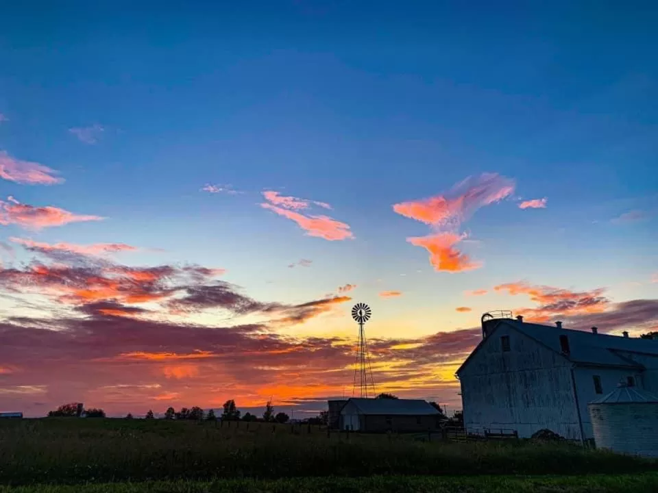 Sunrise in The Country Inn of Lancaster