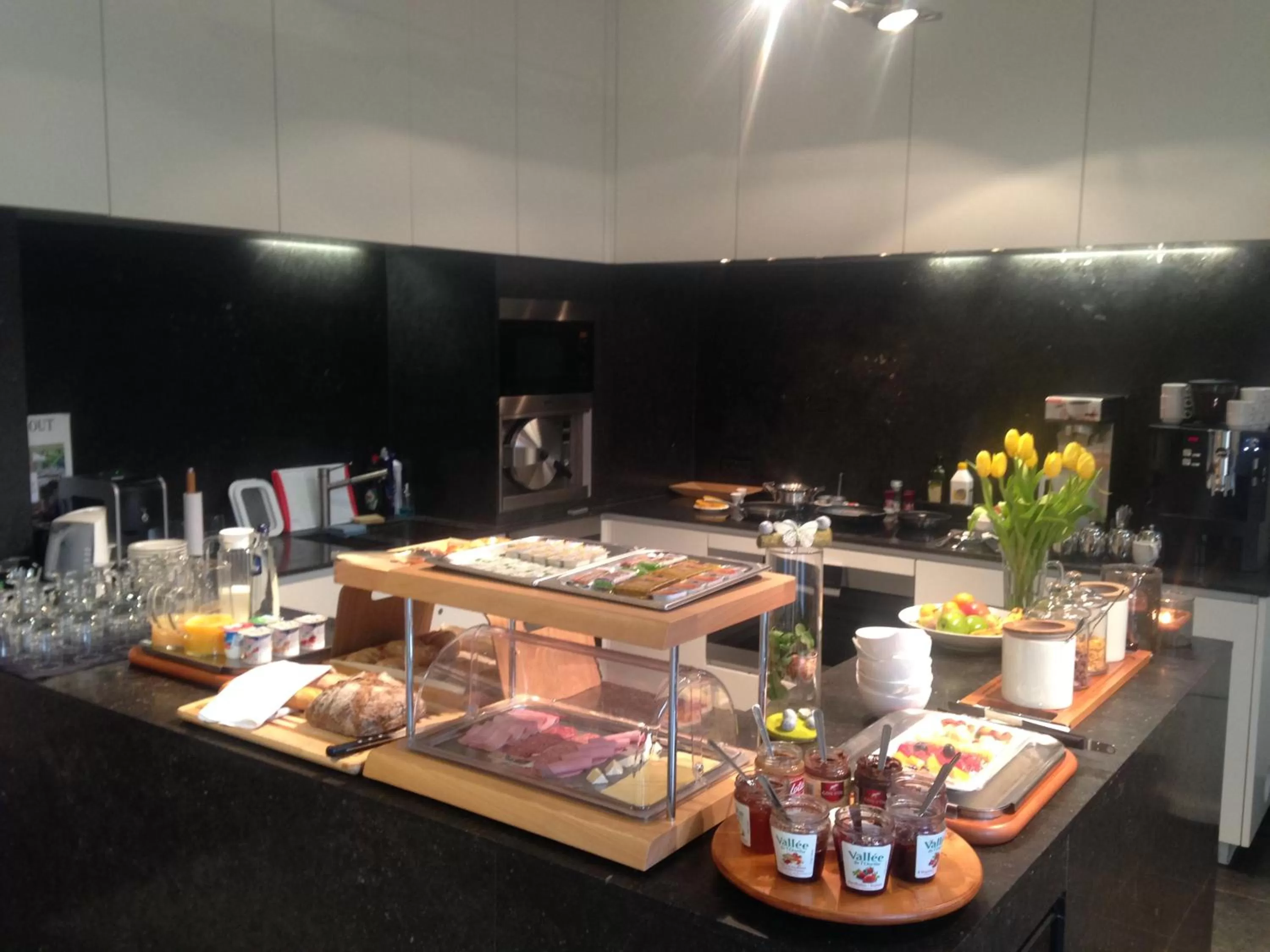 Buffet breakfast in B&B Baron’s House Neerijse-Leuven