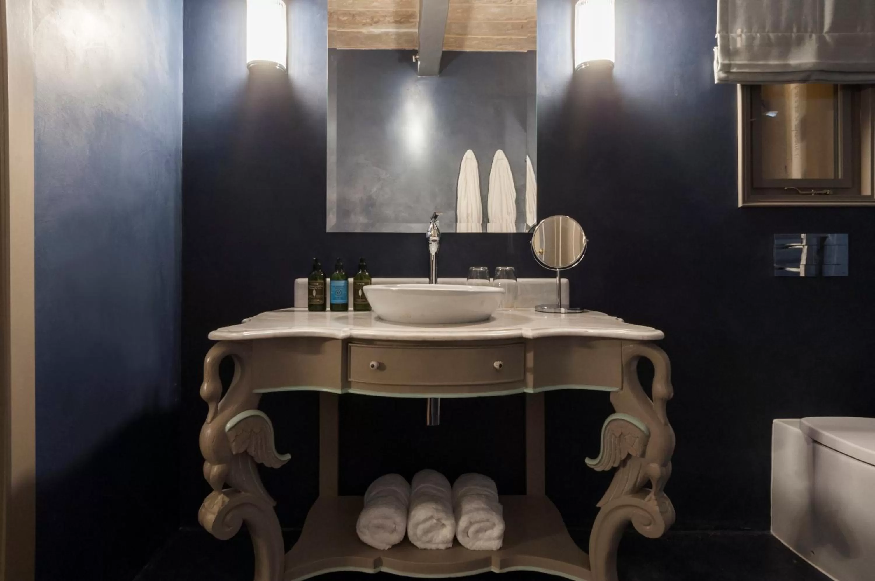 Bathroom in The Coleridge Boutique Hotel In Valletta