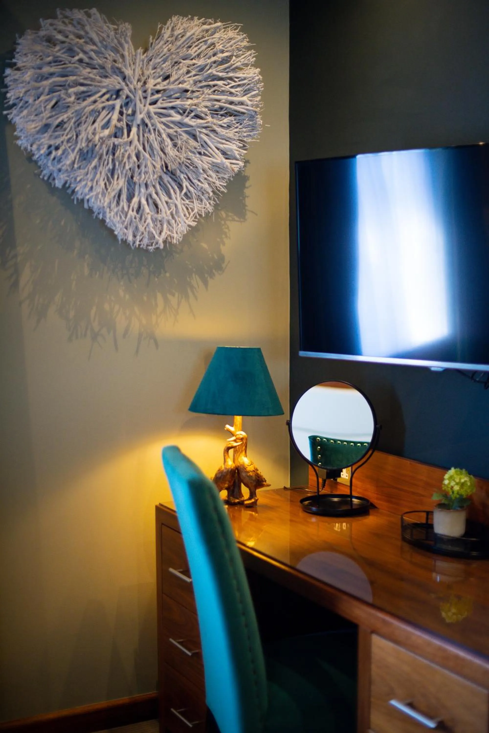 Bedroom in The Devon Hotel