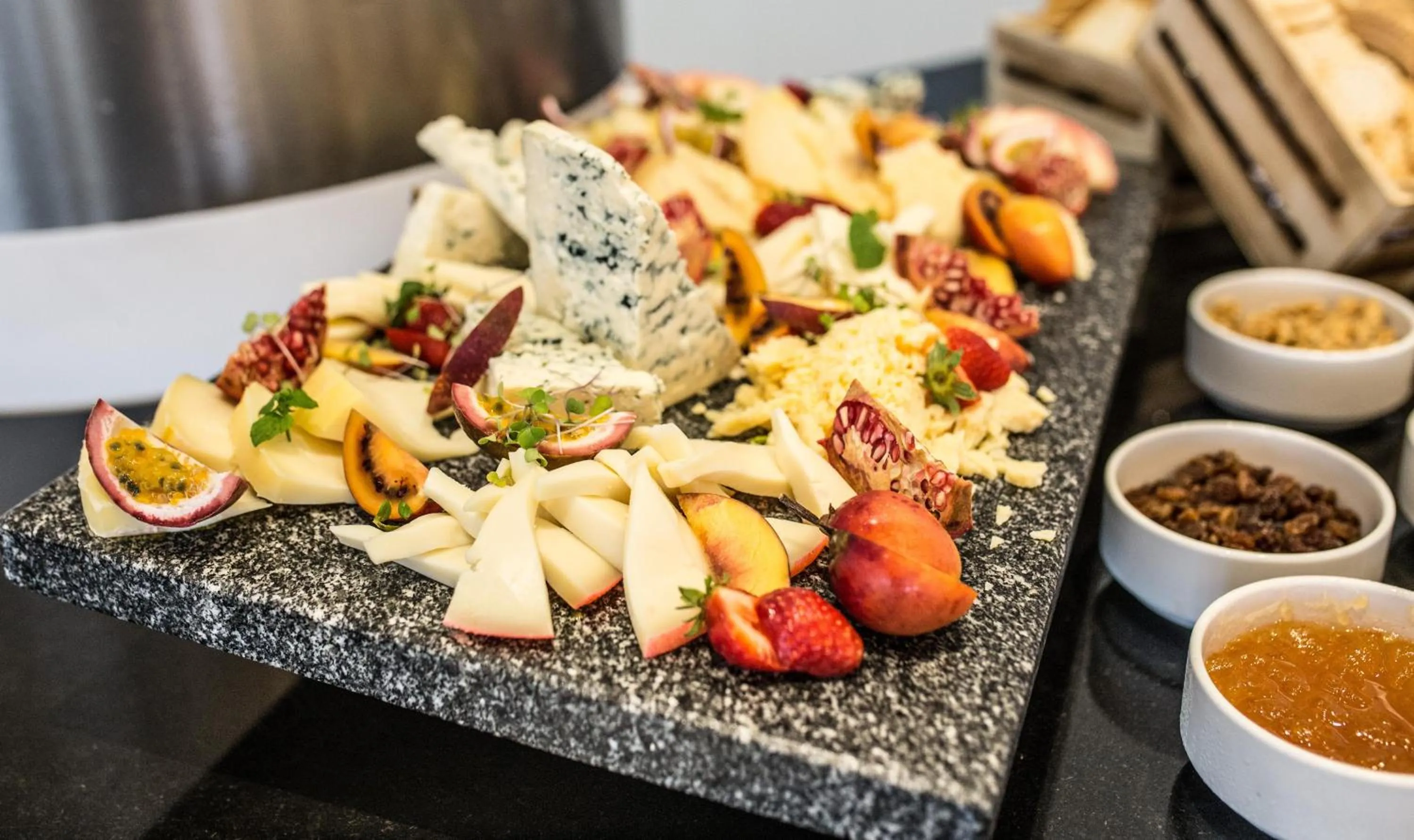 Restaurant/places to eat in The Views Oasis