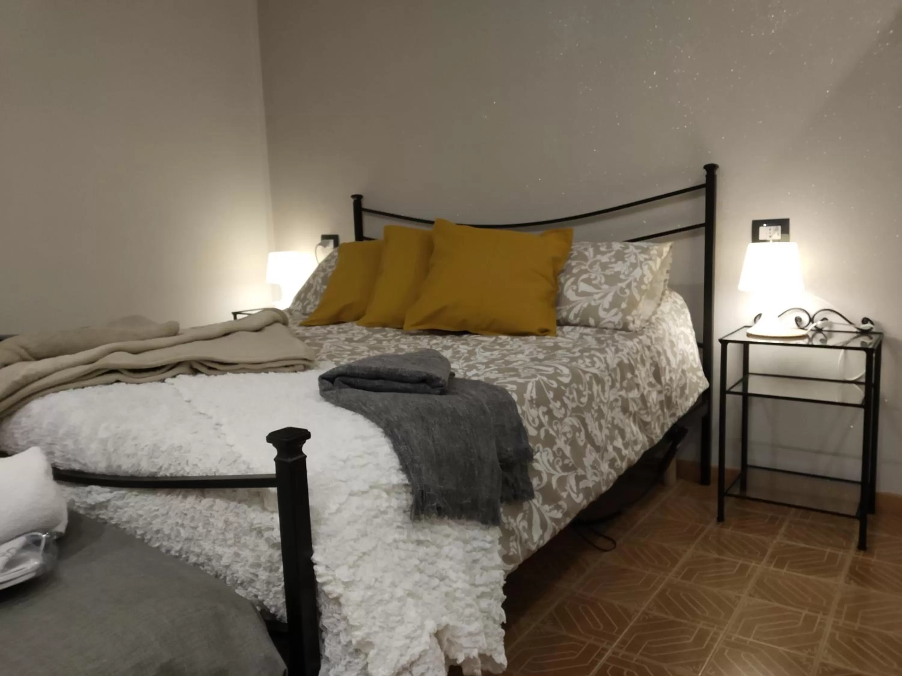 Photo of the whole room, Bed in B&B CELESTE