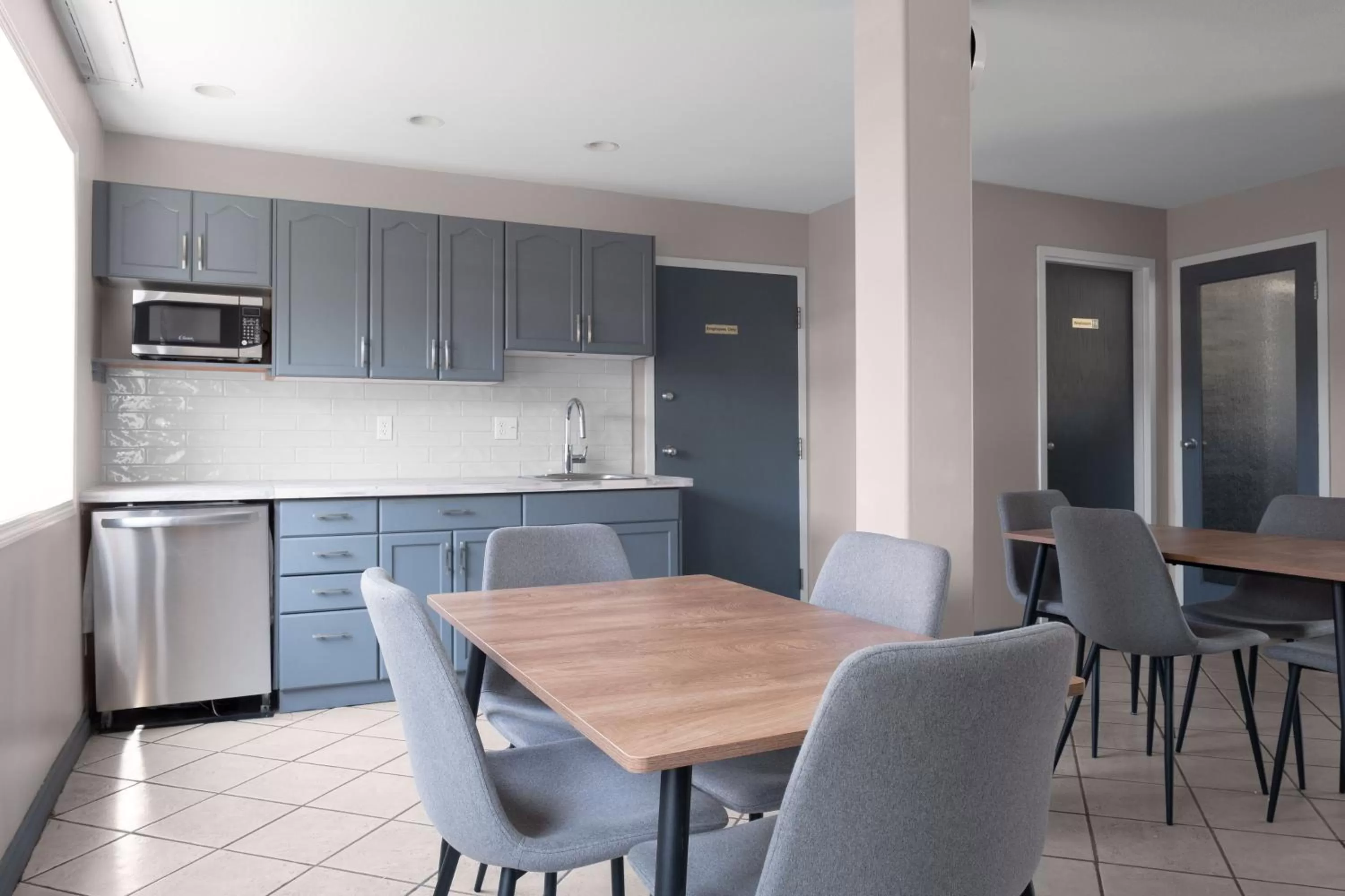 Kitchen/Kitchenette in Copper Mountain Inn and Suites