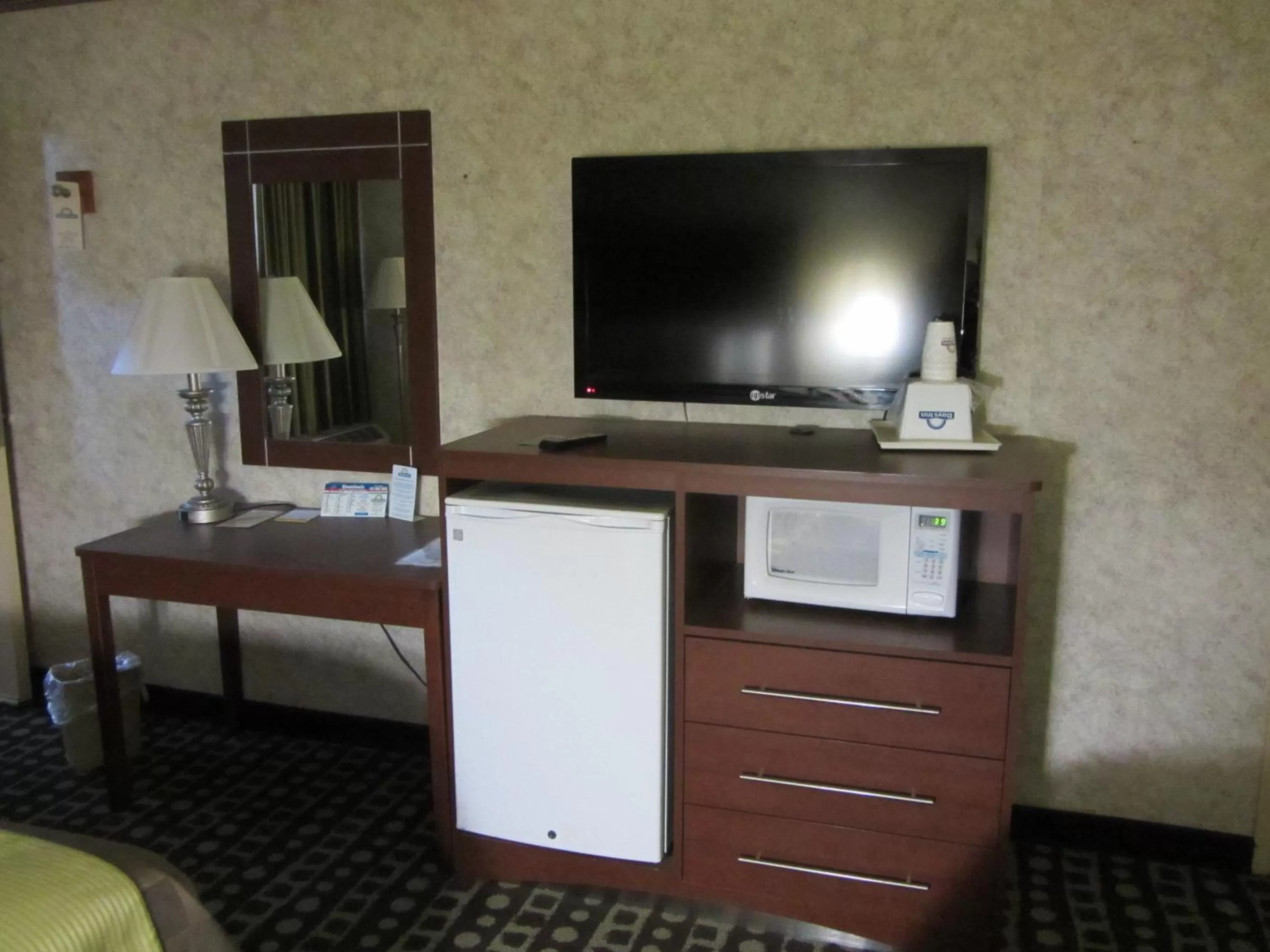 Days Inn by Wyndham Midland