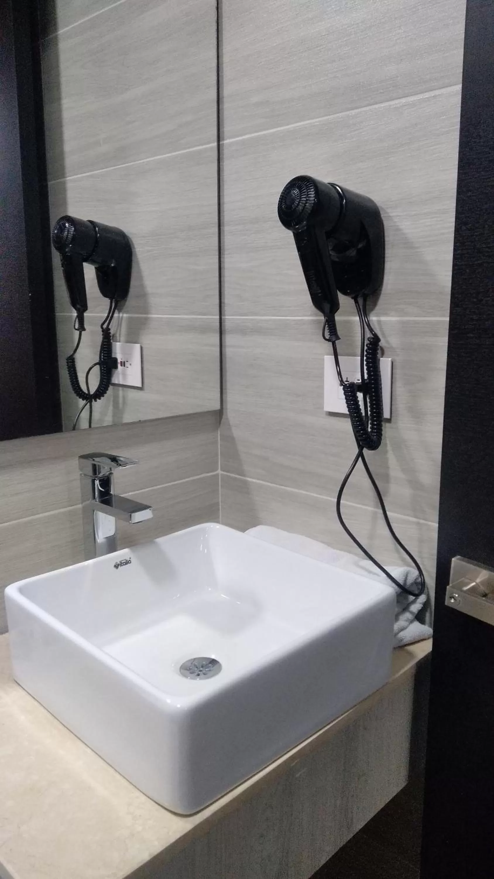 Bathroom in Hotel WLH Silver Bogota - White Lighthouse