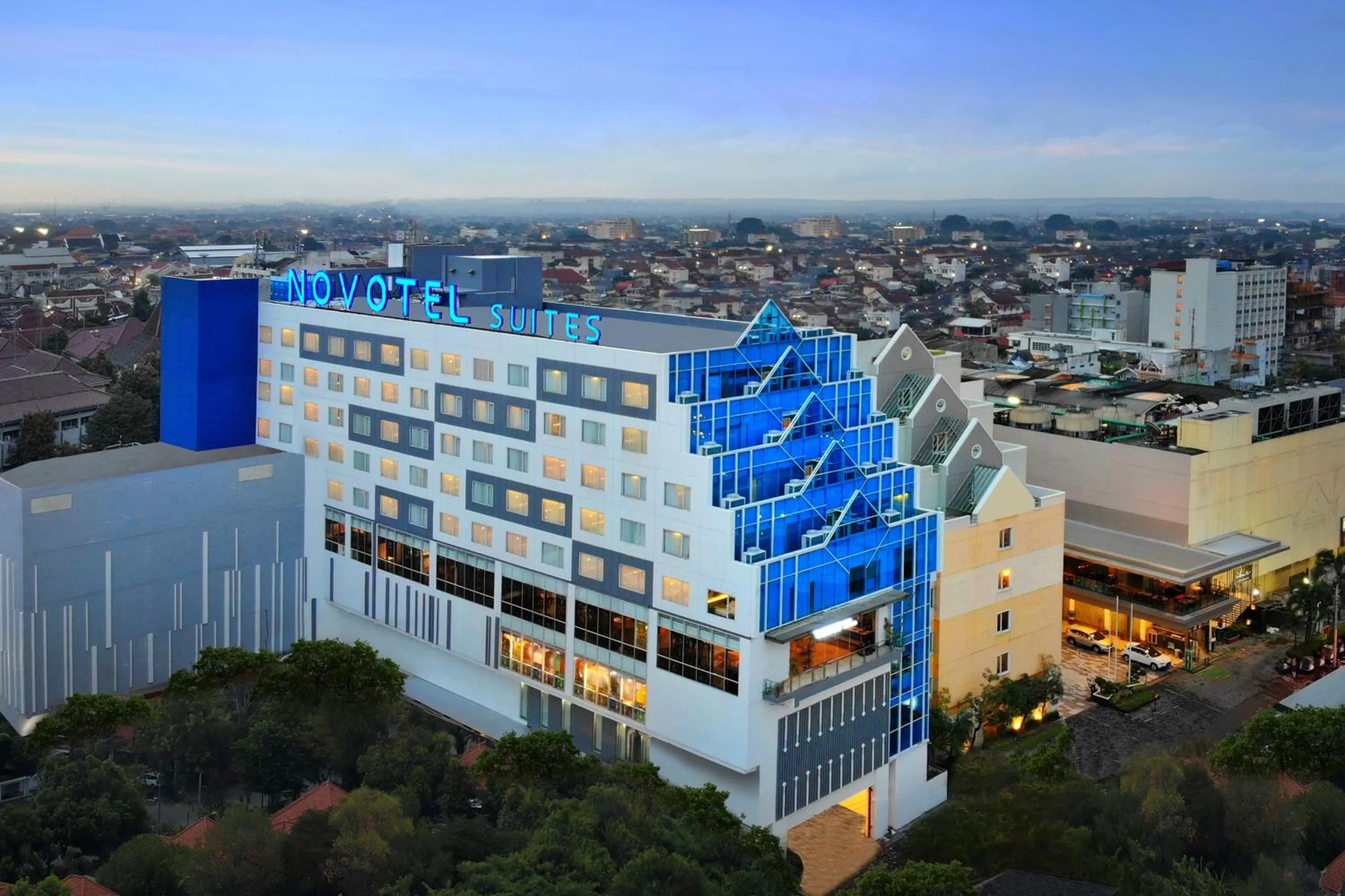 Property building in Novotel Suites Yogyakarta Malioboro