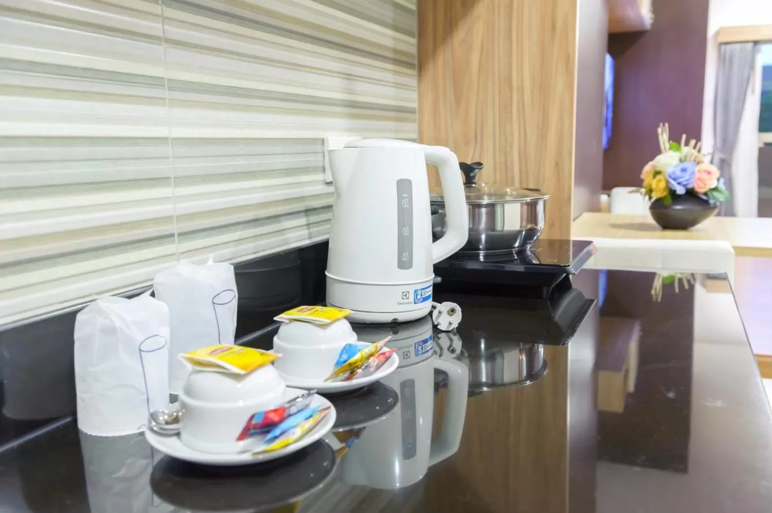 Coffee/tea facilities in Eastpana Hotel - SHA Extra Plus