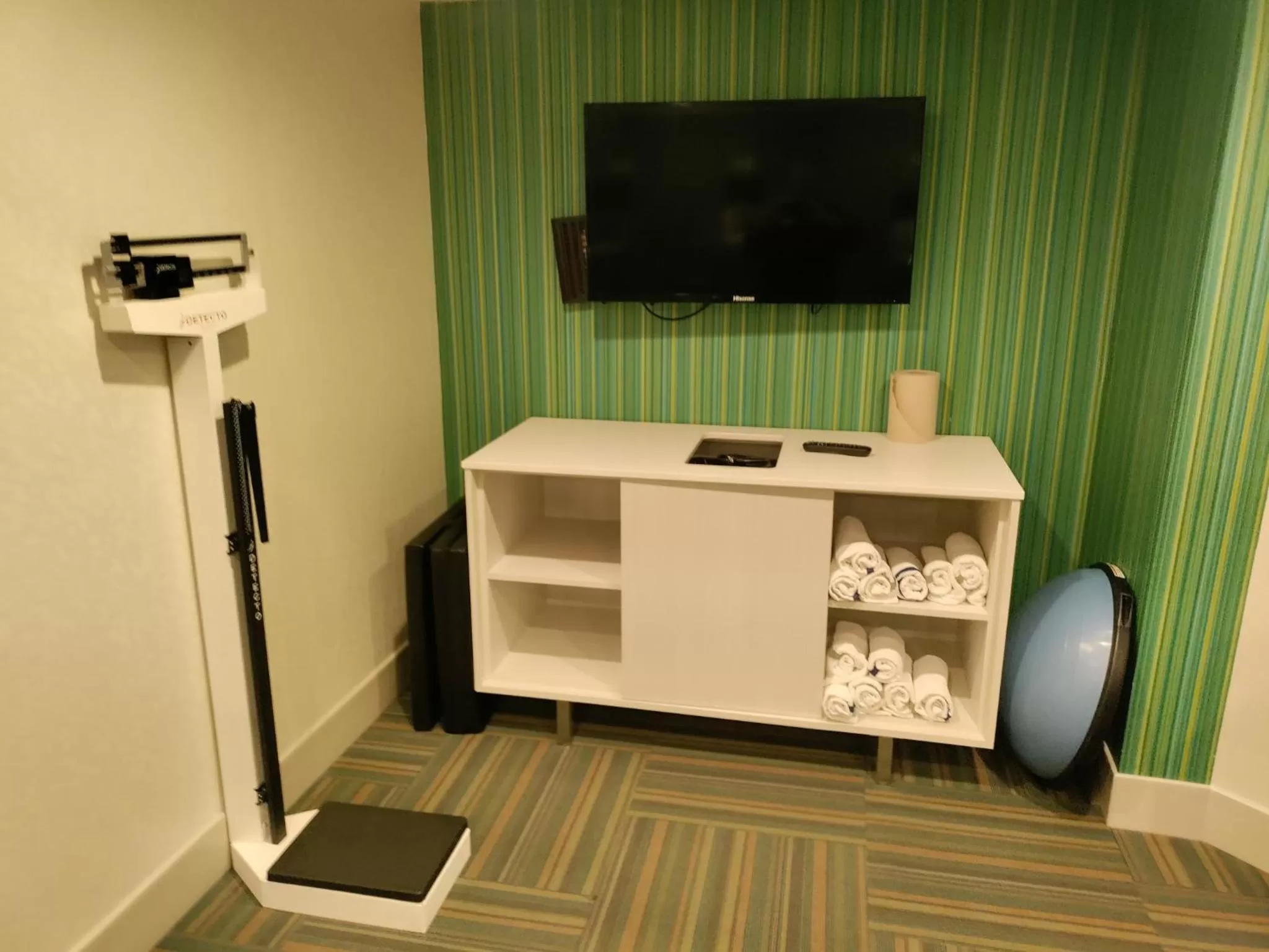 Fitness centre/facilities in Holiday Inn Express Newberg - Wine Country by IHG