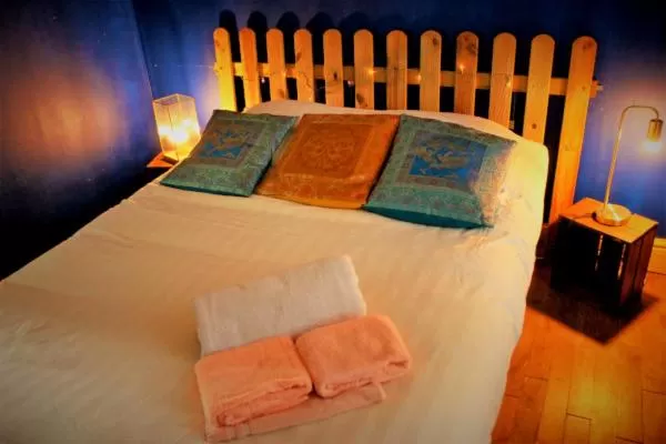 Bed in LE VERT NOMADE