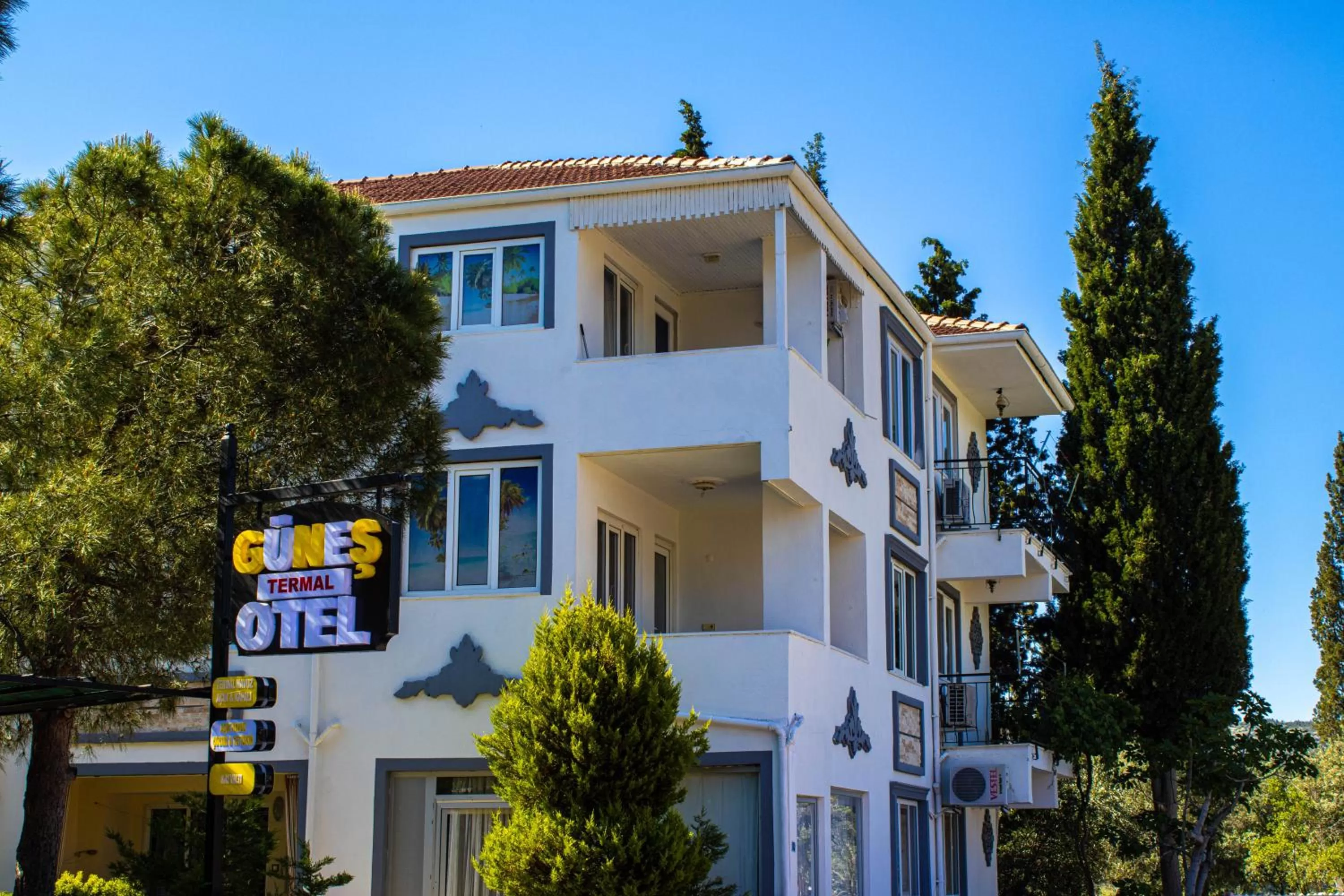 Property Building in GÜNEŞ APART OTEL