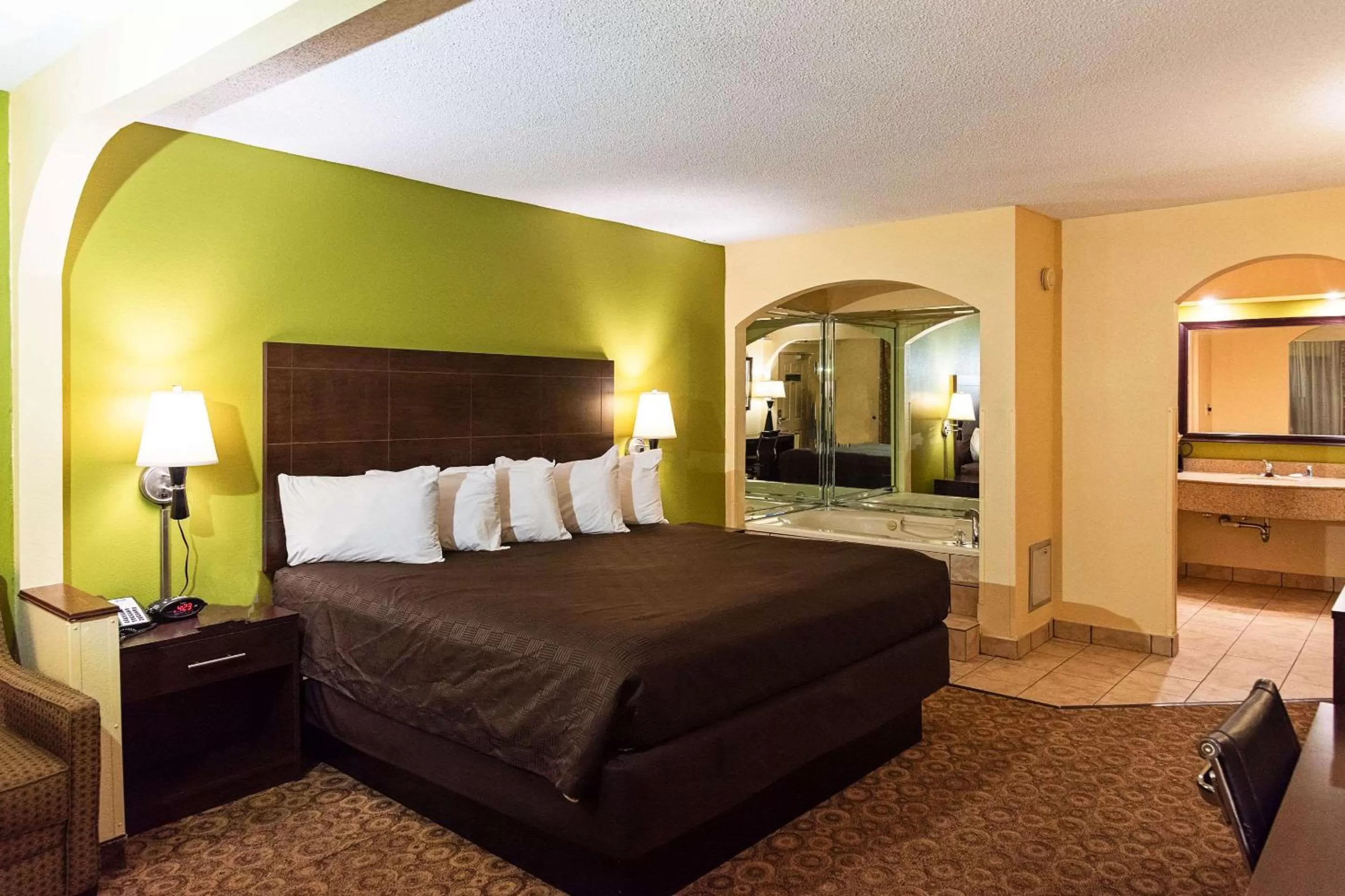 Photo of the whole room, Bed in Rodeway Inn & Suites Clarksville near Governors Square Mall